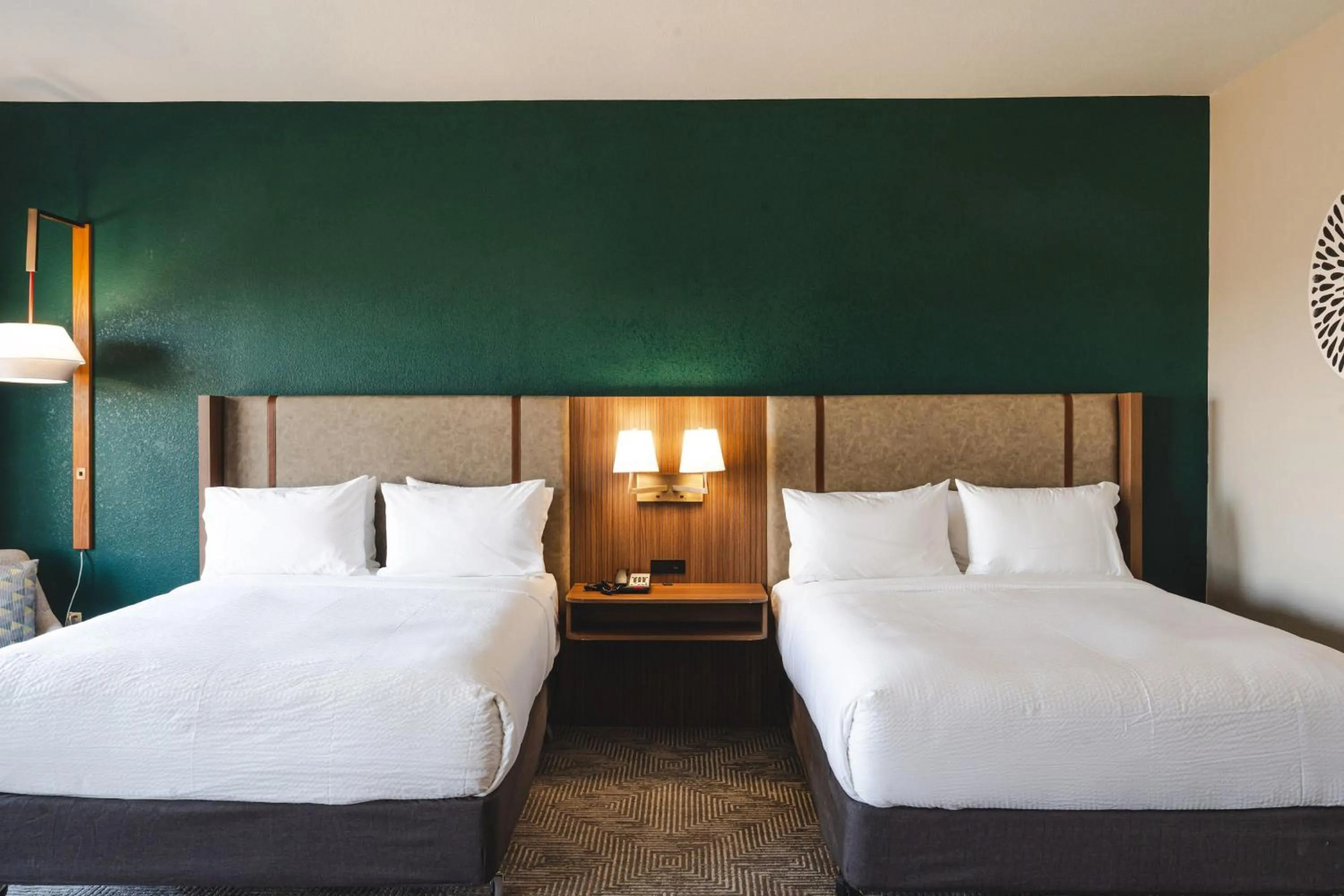 Photo of the whole room, Bed in Holiday Inn Hou Energy Corridor Eldridge by IHG