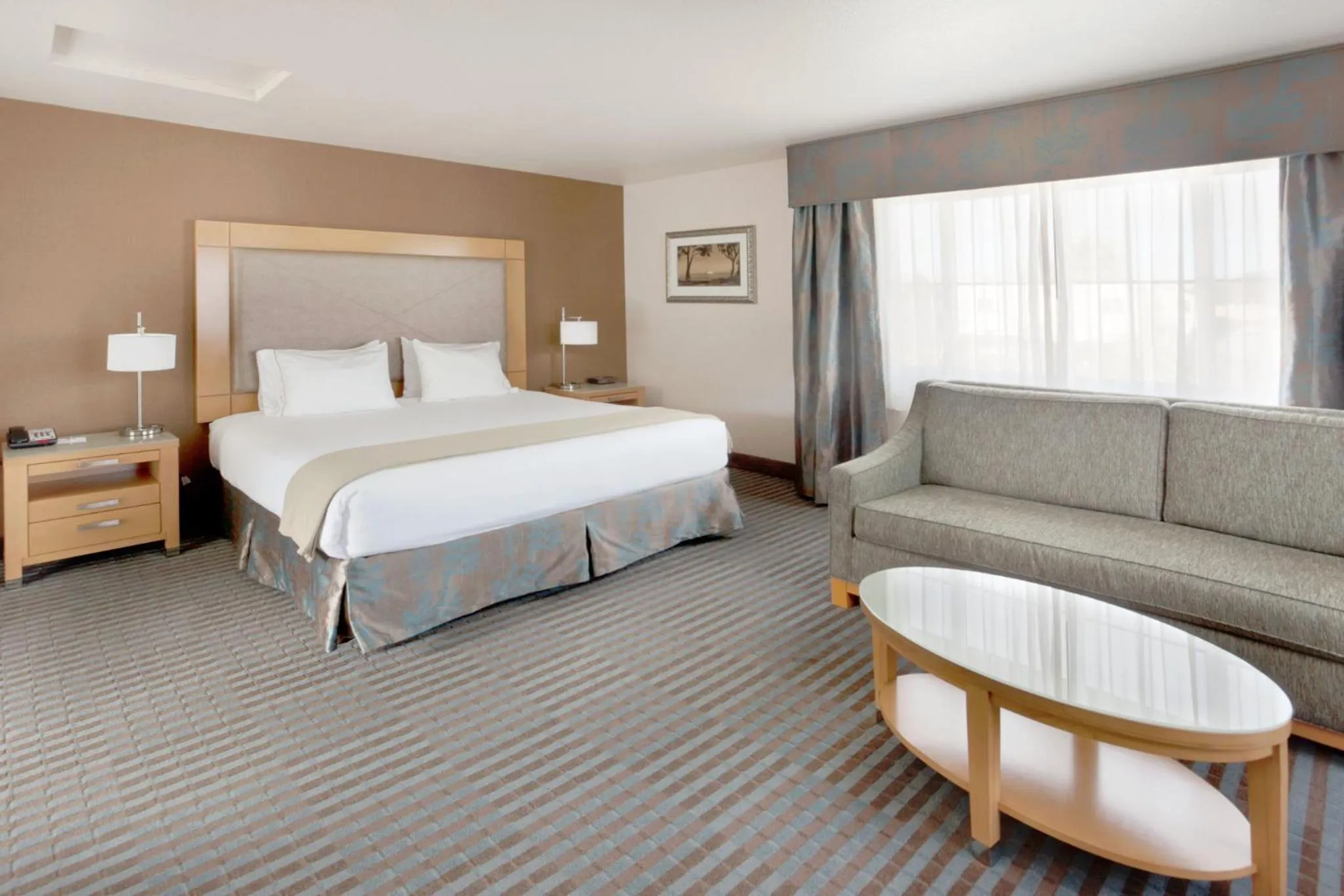 Photo of the whole room, Bed in Holiday Inn Express Monterey - Cannery Row by IHG