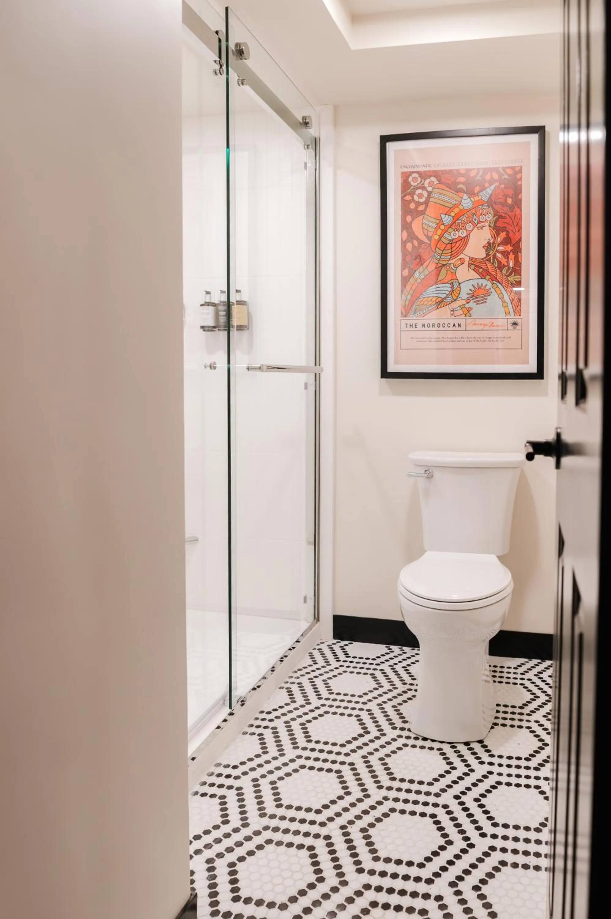 Shower in UNCOMMONER HOTEL by Reverie Boutique Collection