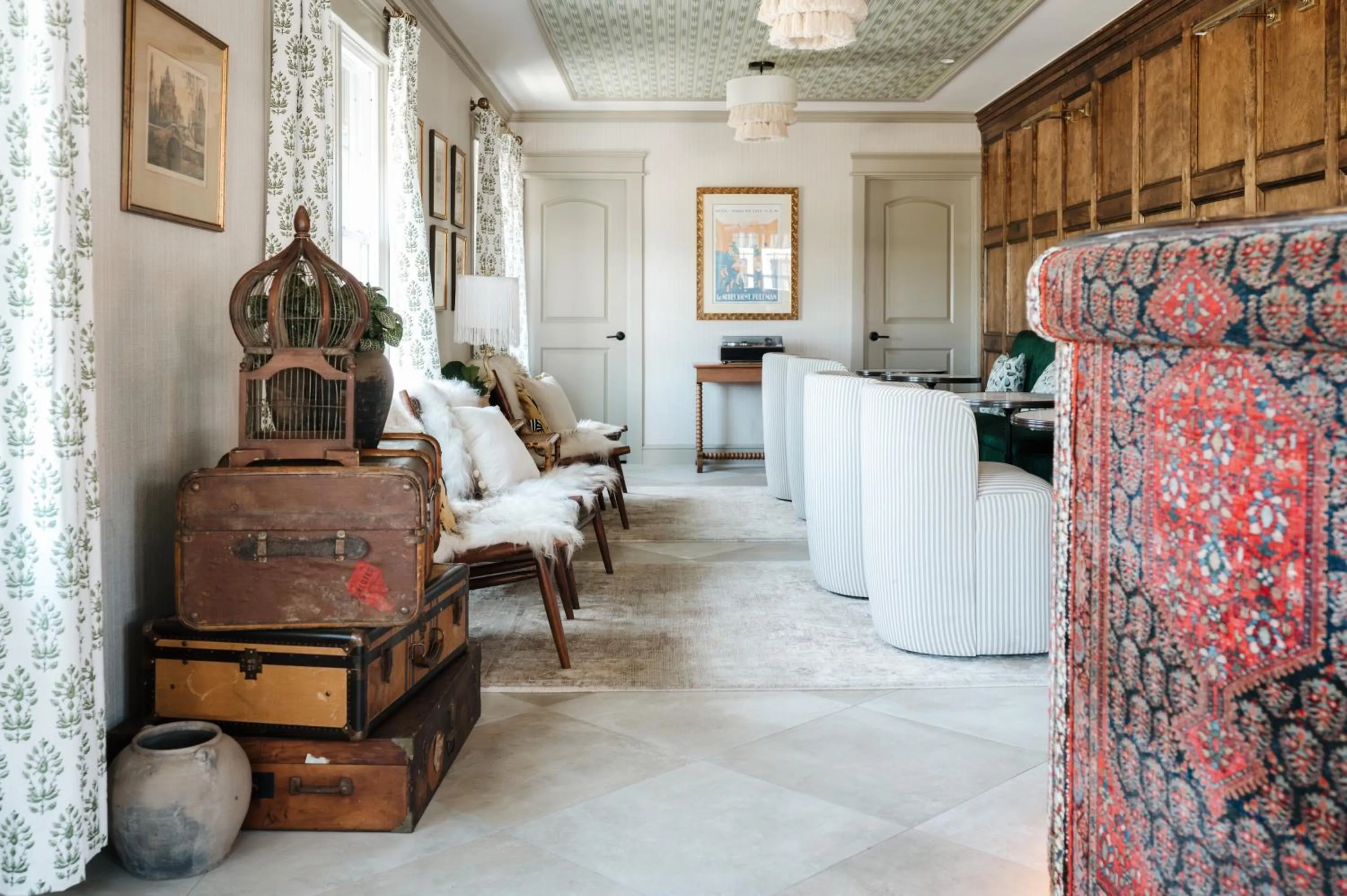 Lobby or reception in UNCOMMONER HOTEL by Reverie Boutique Collection