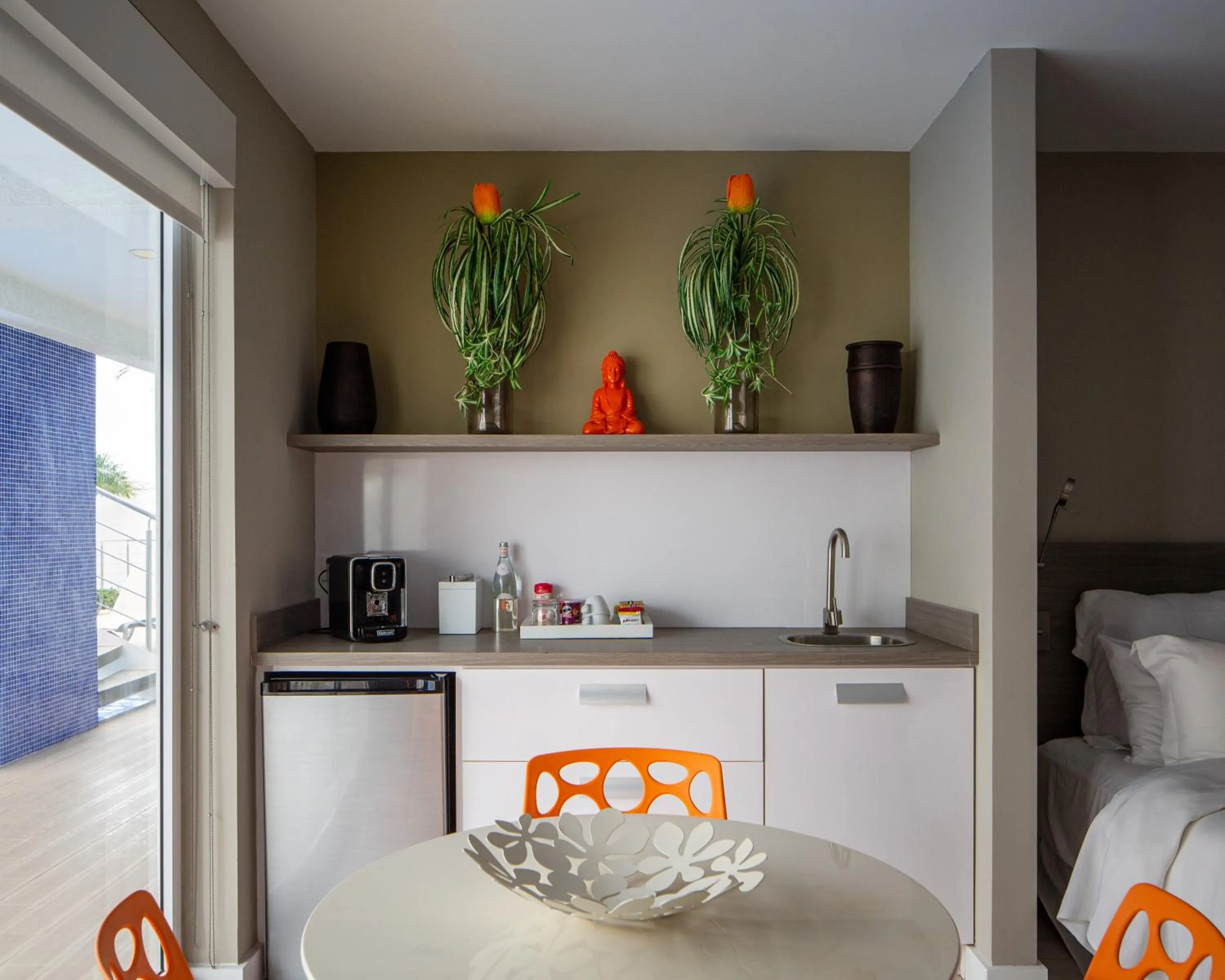 Kitchen or kitchenette, Bed in Ocean Z Boutique Hotel