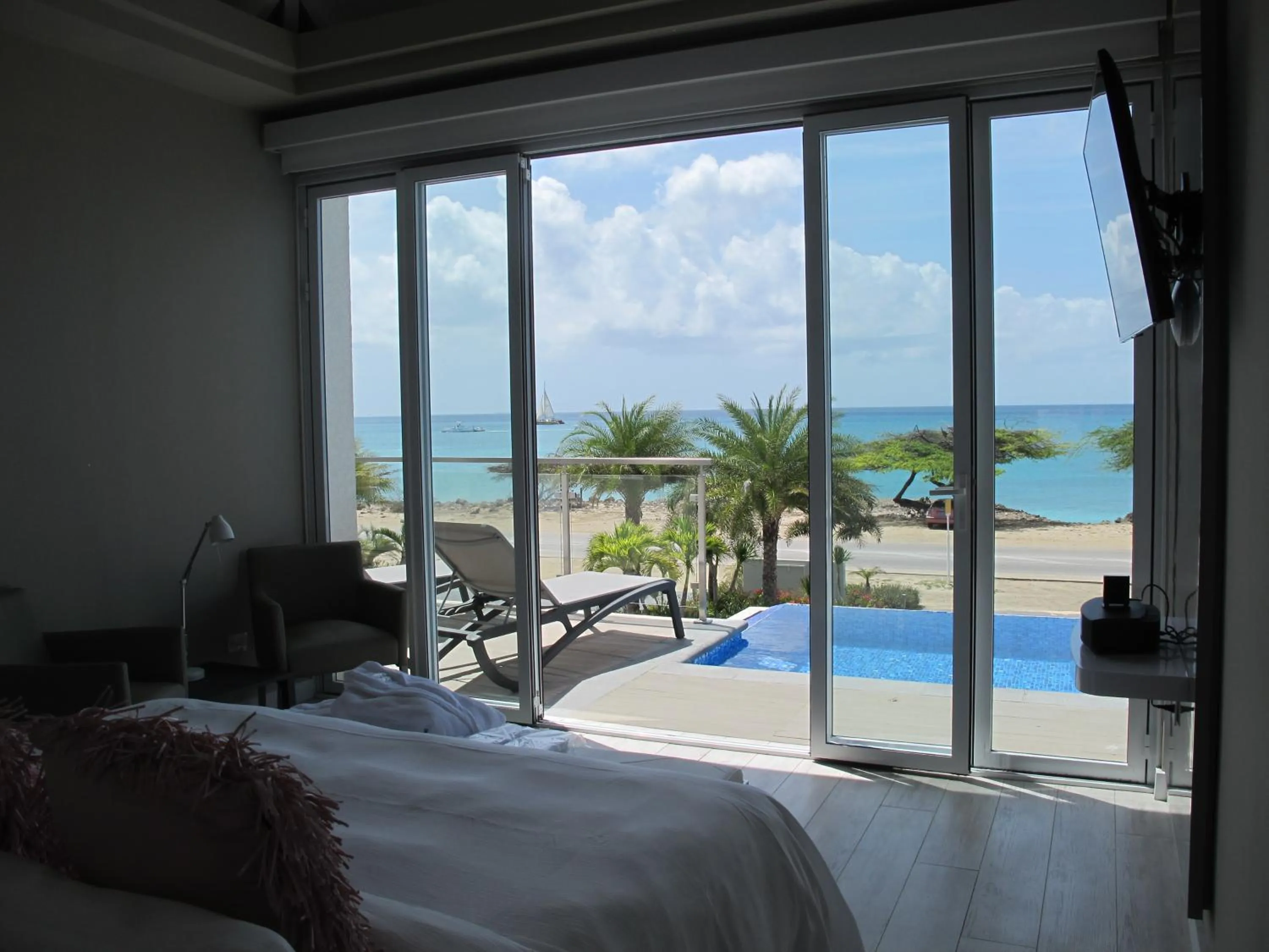 Bedroom, Bed in Ocean Z Boutique Hotel