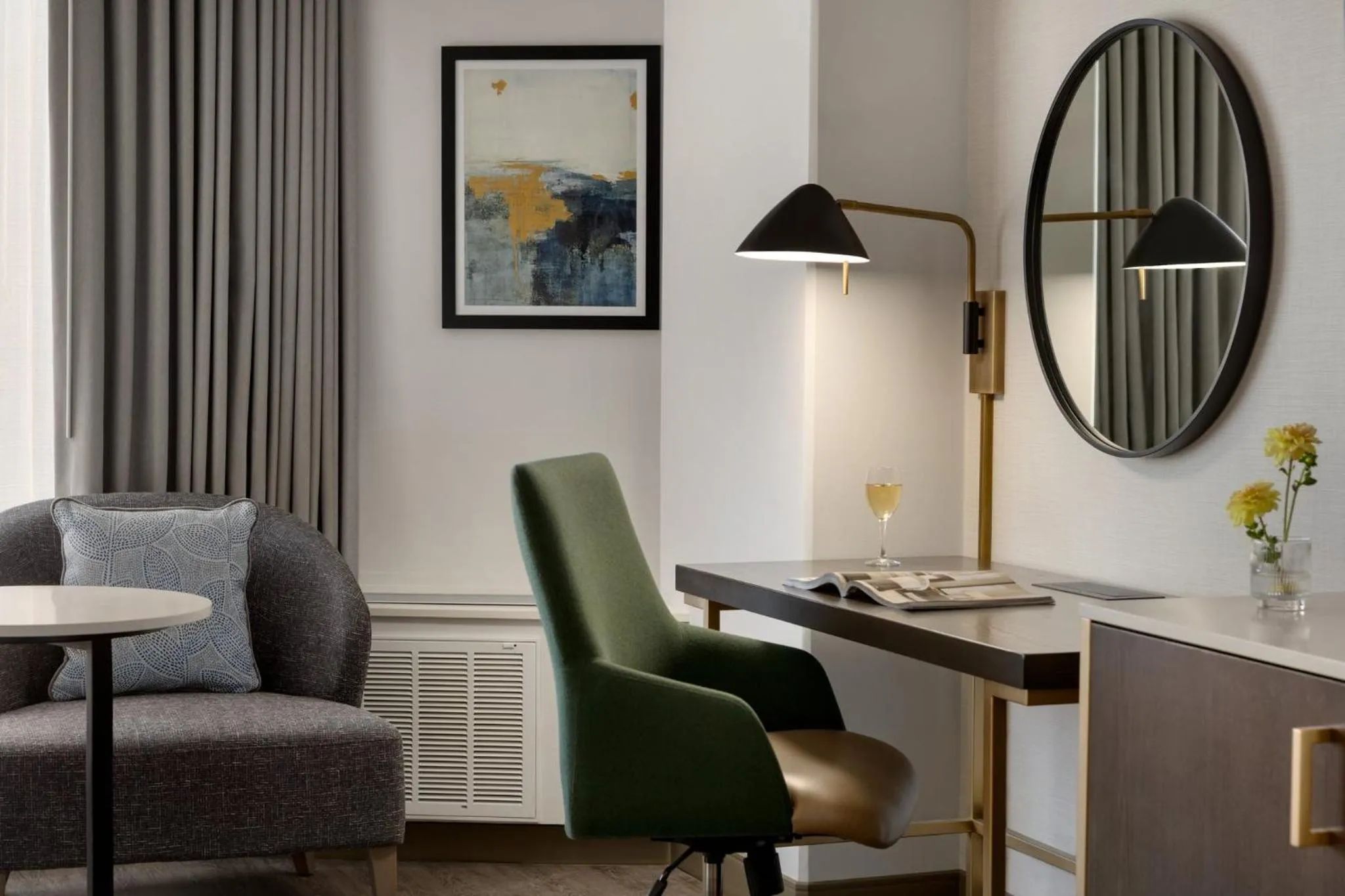 Photo of the whole room in Crowne Plaza Seattle Newly Renovated with No Resort Fee