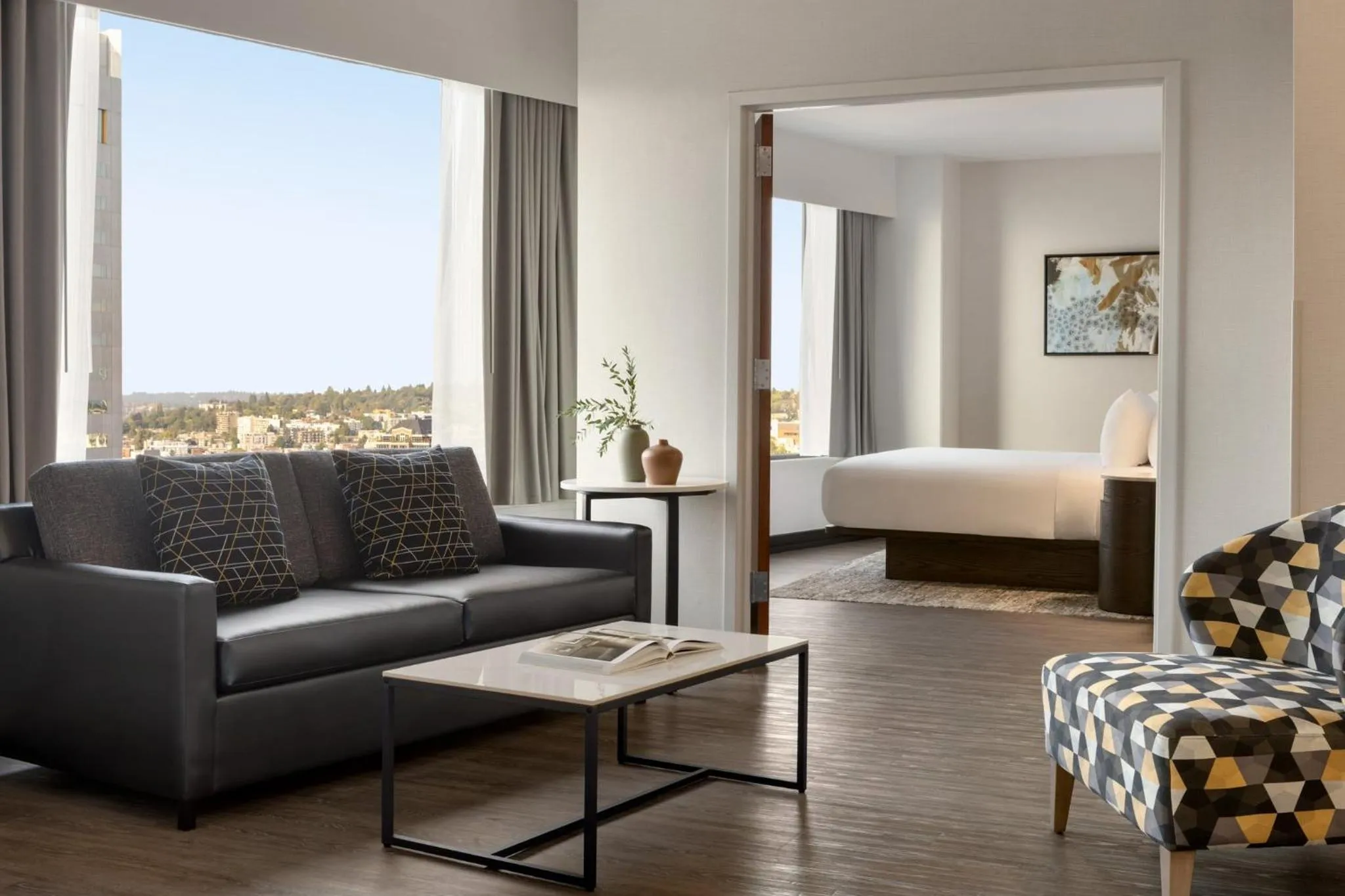 Photo of the whole room, Bed in Crowne Plaza Seattle Newly Renovated with No Resort Fee