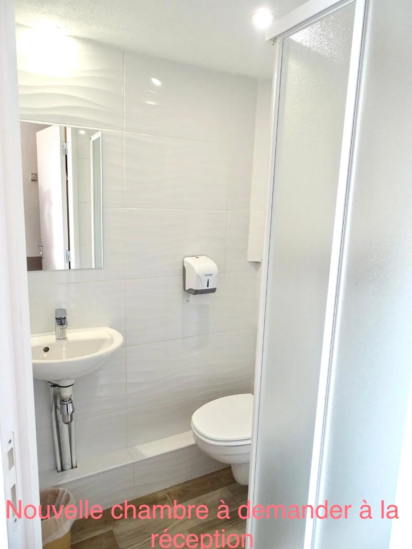 Shower in Première Classe Troyes Sud - Buchères