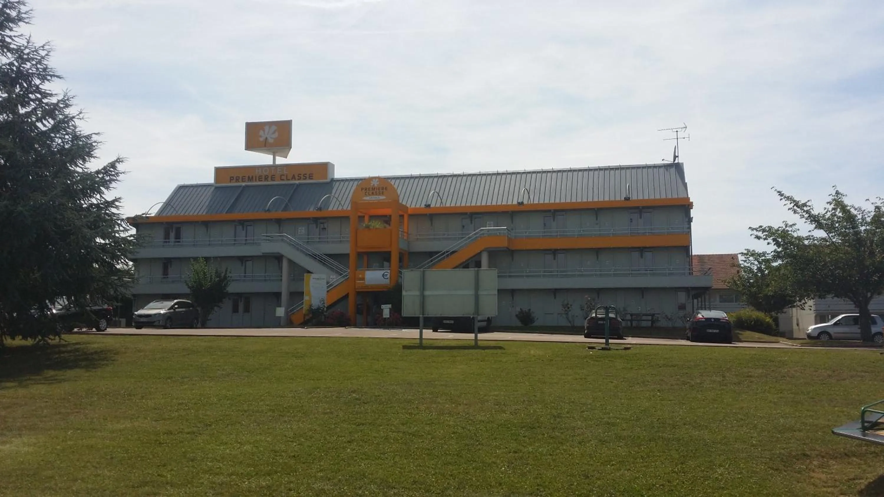 Day in Première Classe Troyes Sud - Buchères