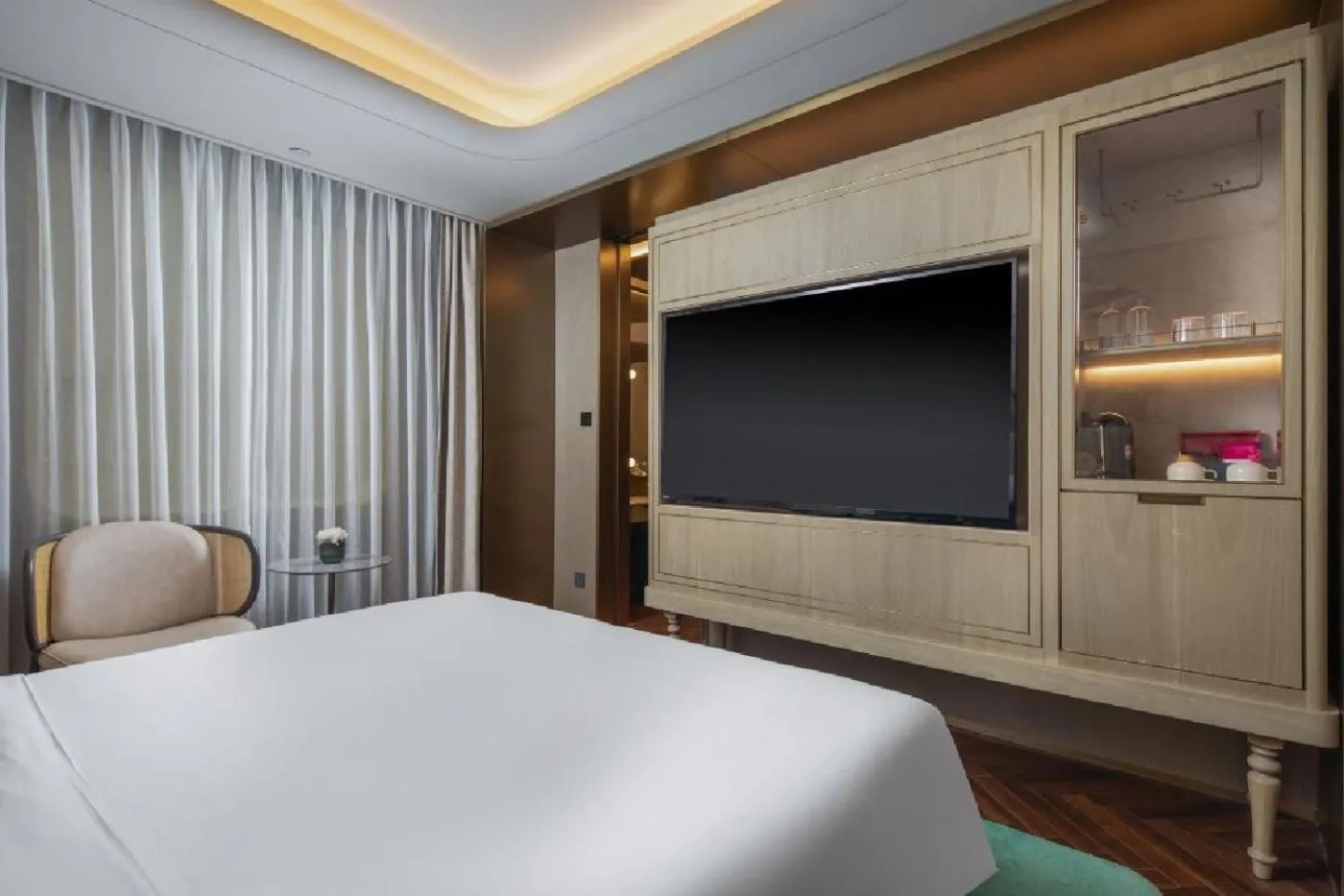 Bedroom, Bed in Blossom House Shanghai On The Bund