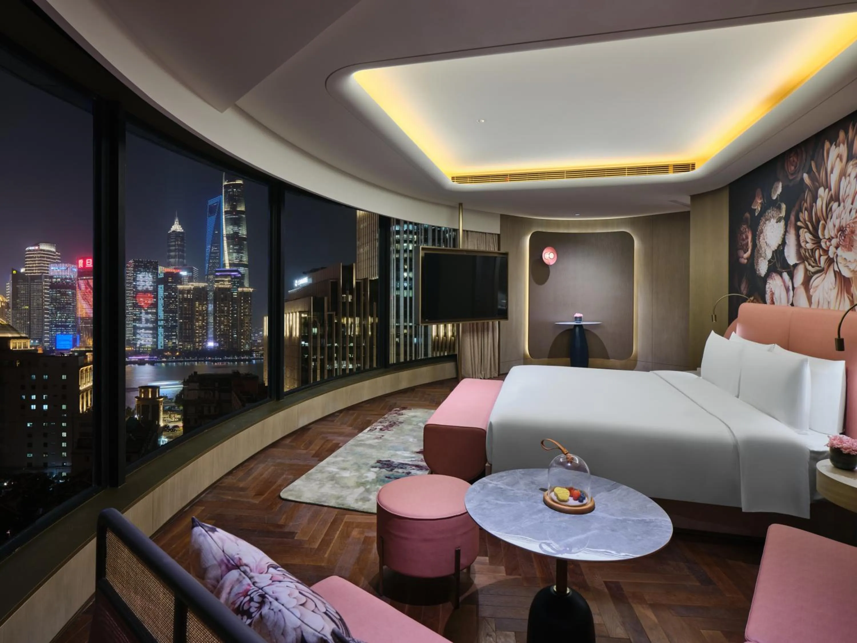 Night, Bed in Blossom House Shanghai On The Bund