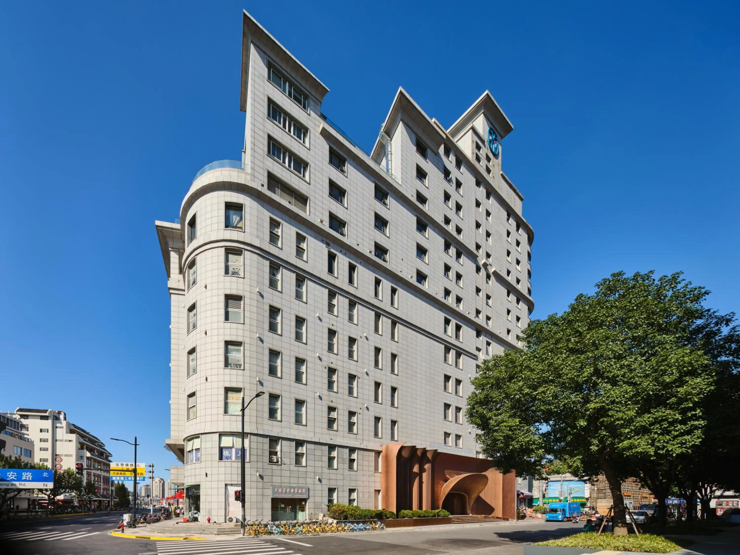 Property building in Blossom House Shanghai On The Bund