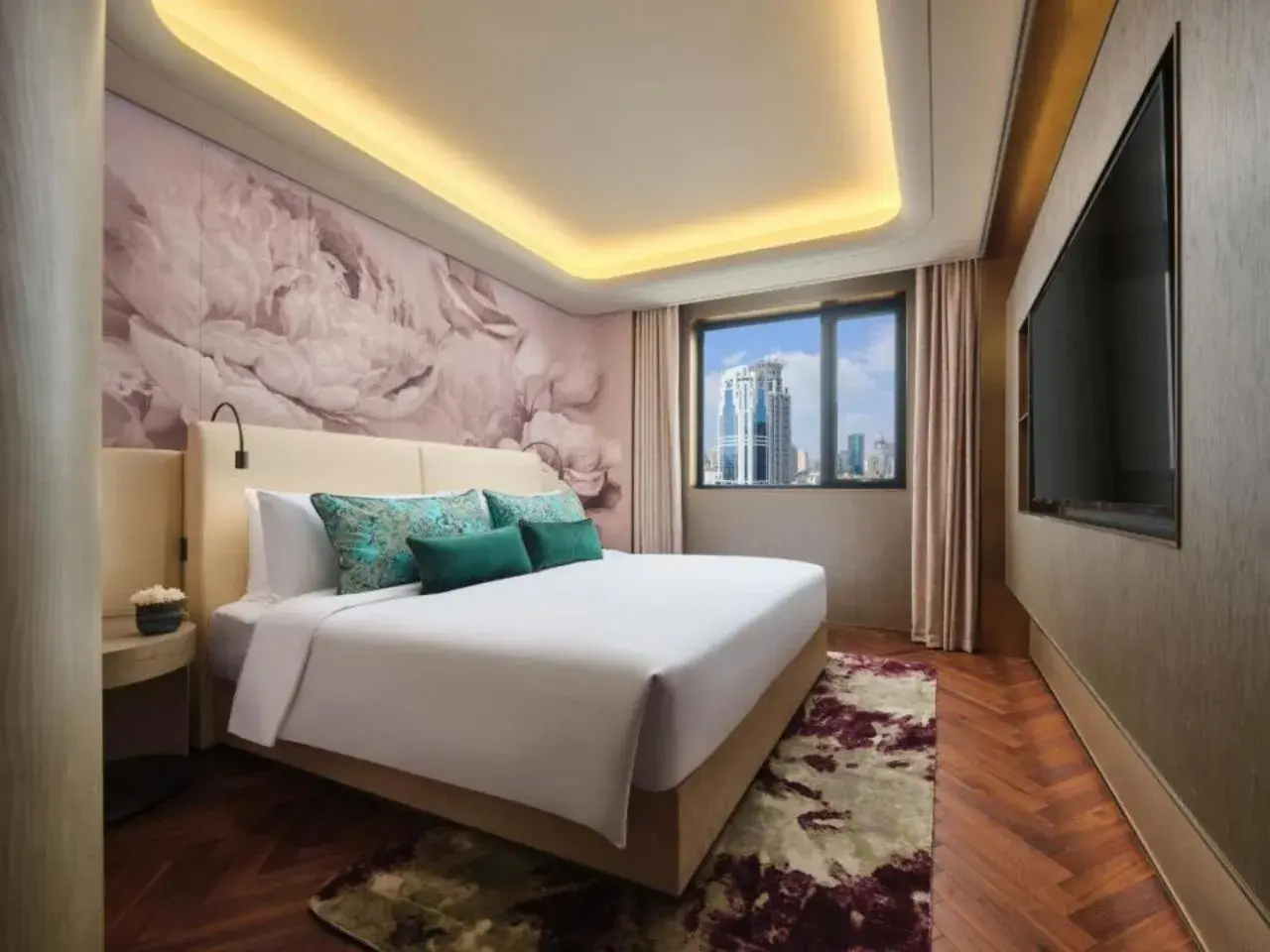 City View Queen Room in Blossom House Shanghai On The Bund City View Queen Room in Blossom House Shanghai On The Bund
