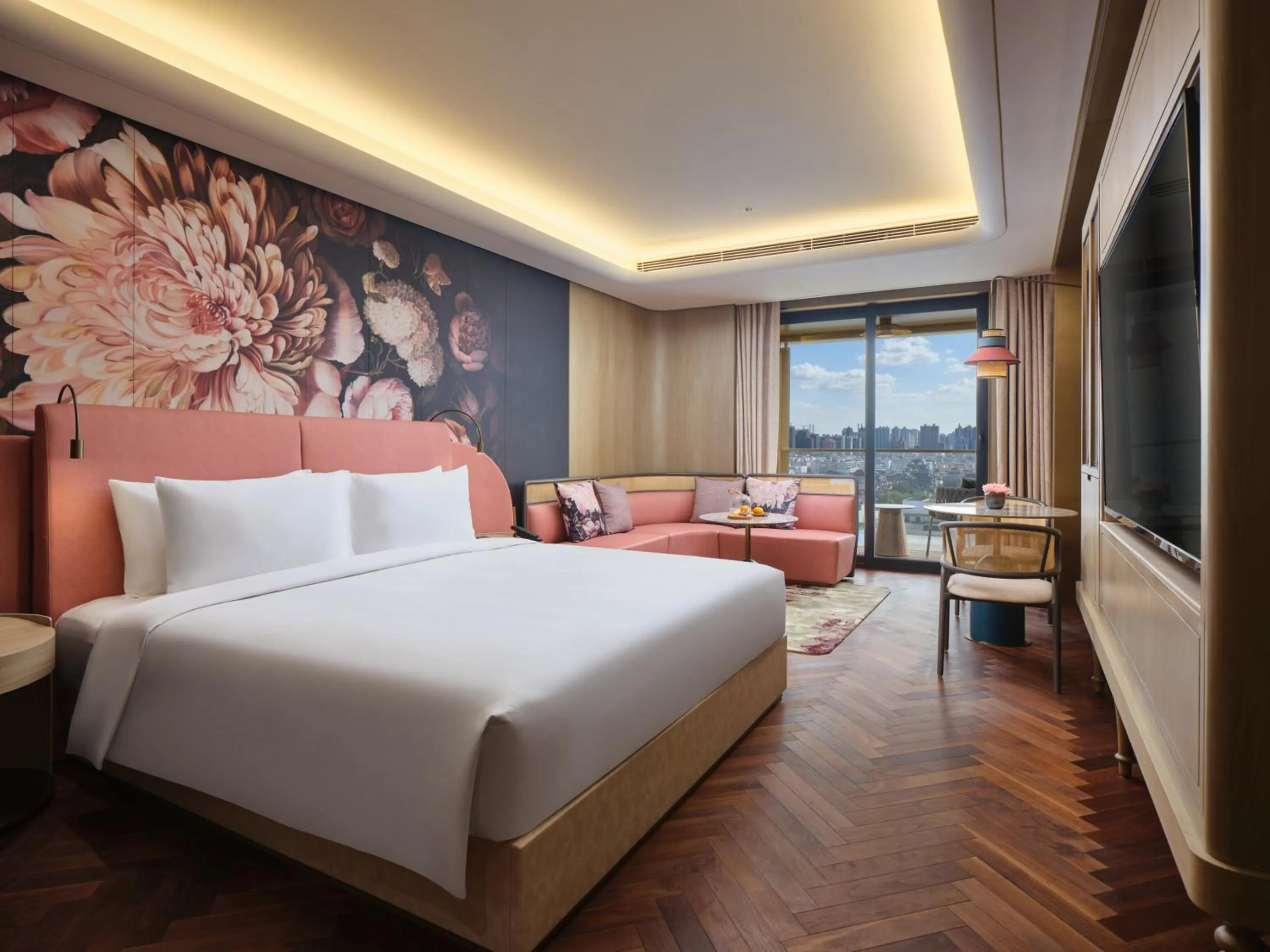 Photo of the whole room, Bed in Blossom House Shanghai On The Bund