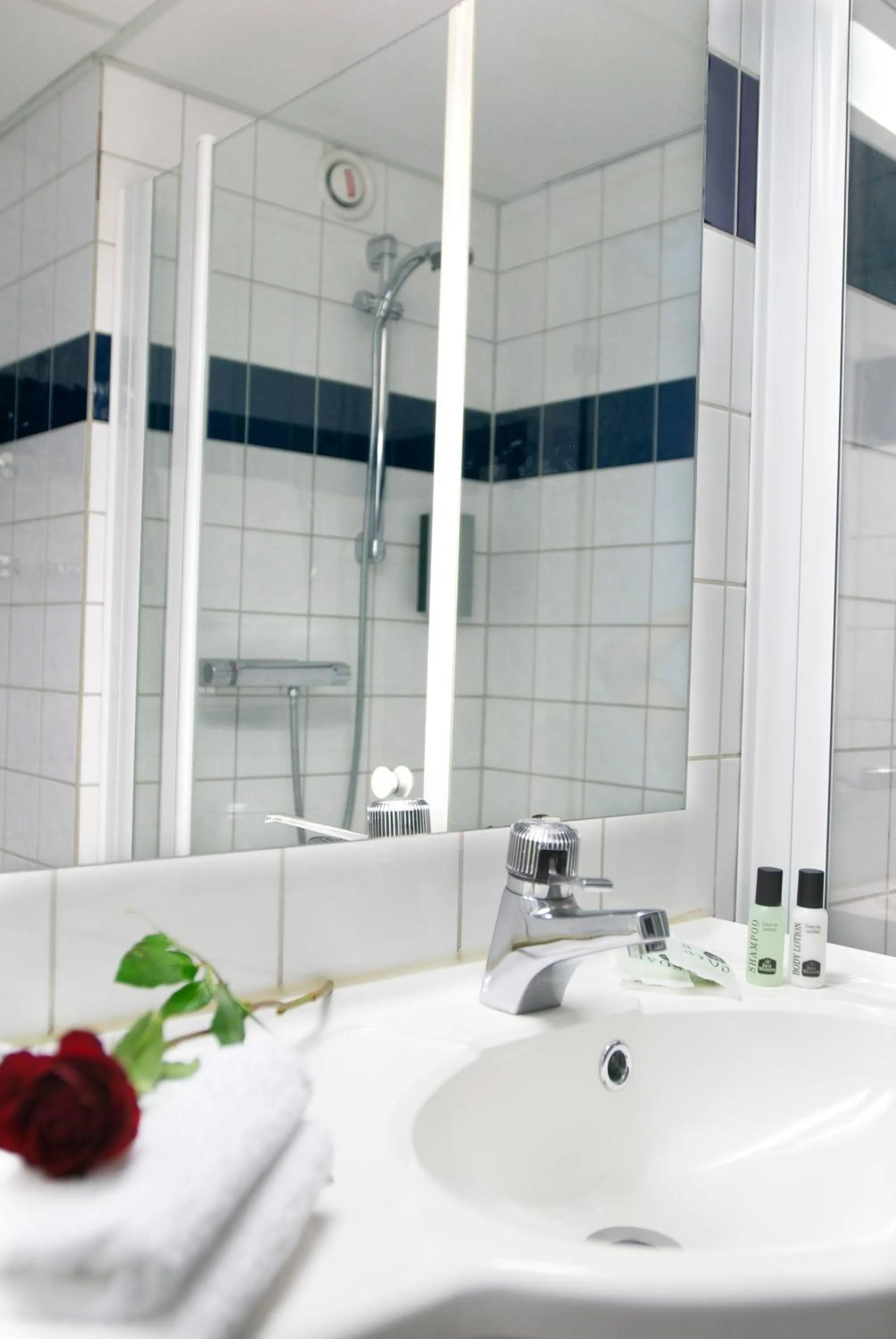 Bathroom in Best Western Plus Hotel Noble House