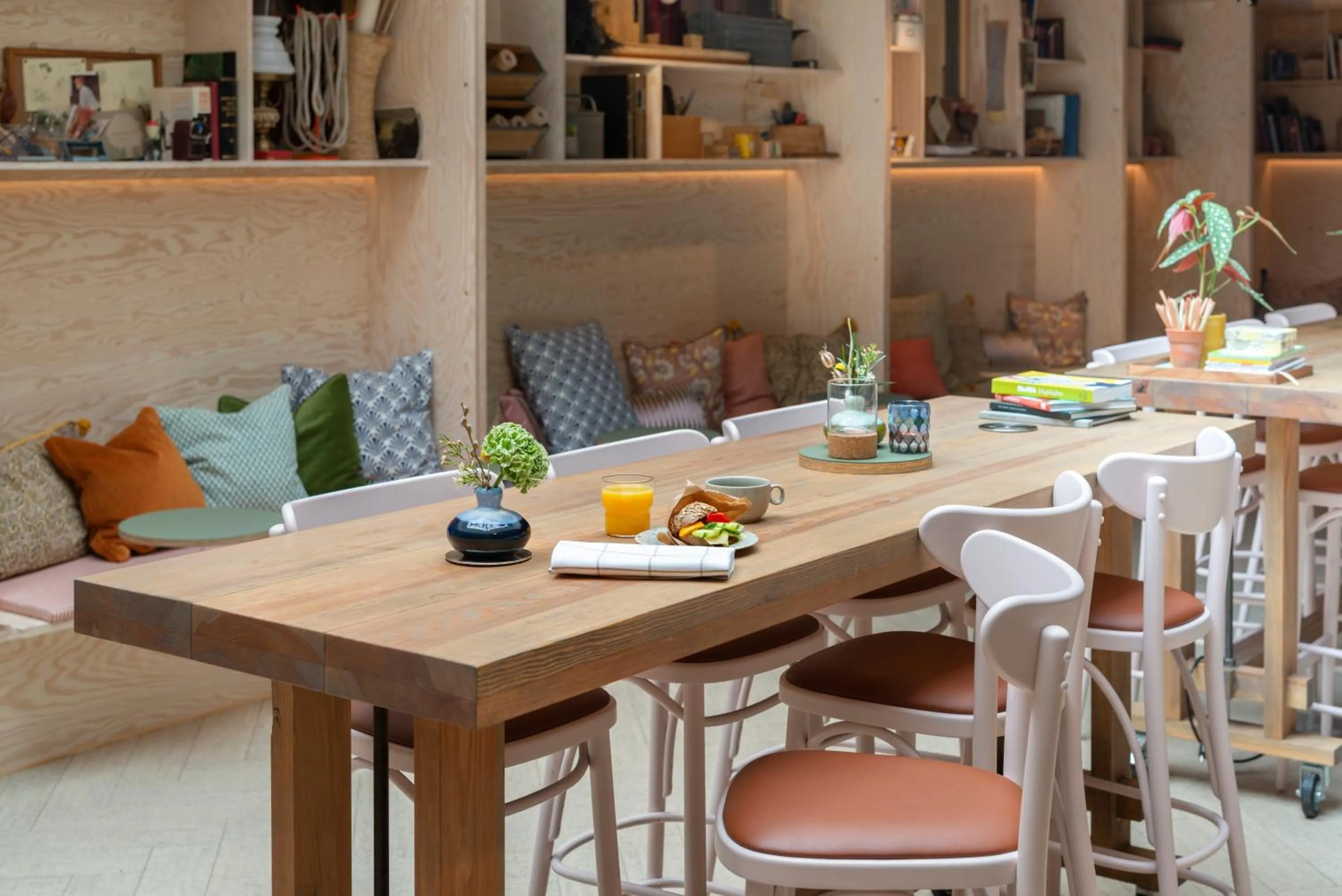 Restaurant/places to eat in Best Western Plus Hotel Noble House