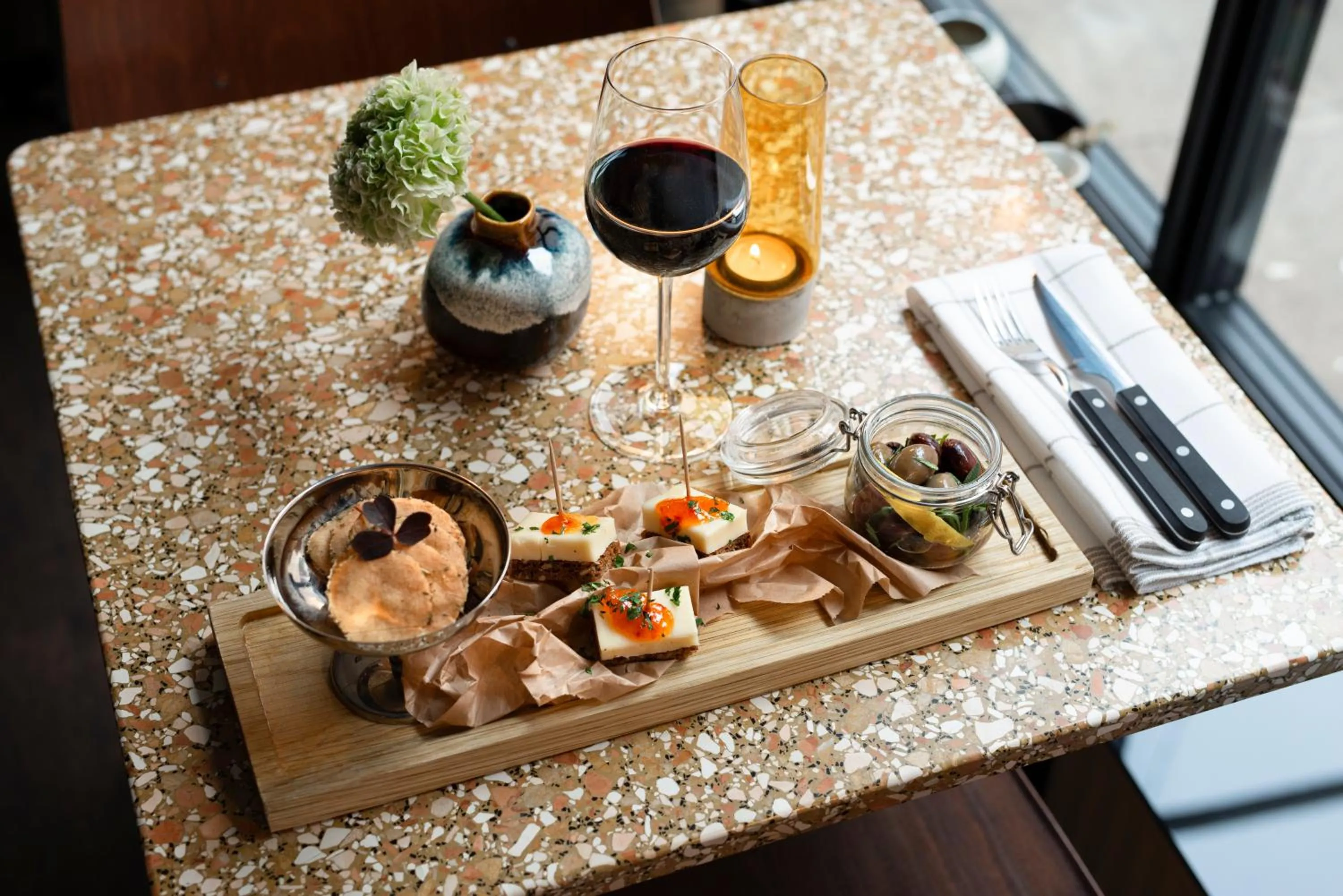 Restaurant/places to eat in Best Western Plus Hotel Noble House