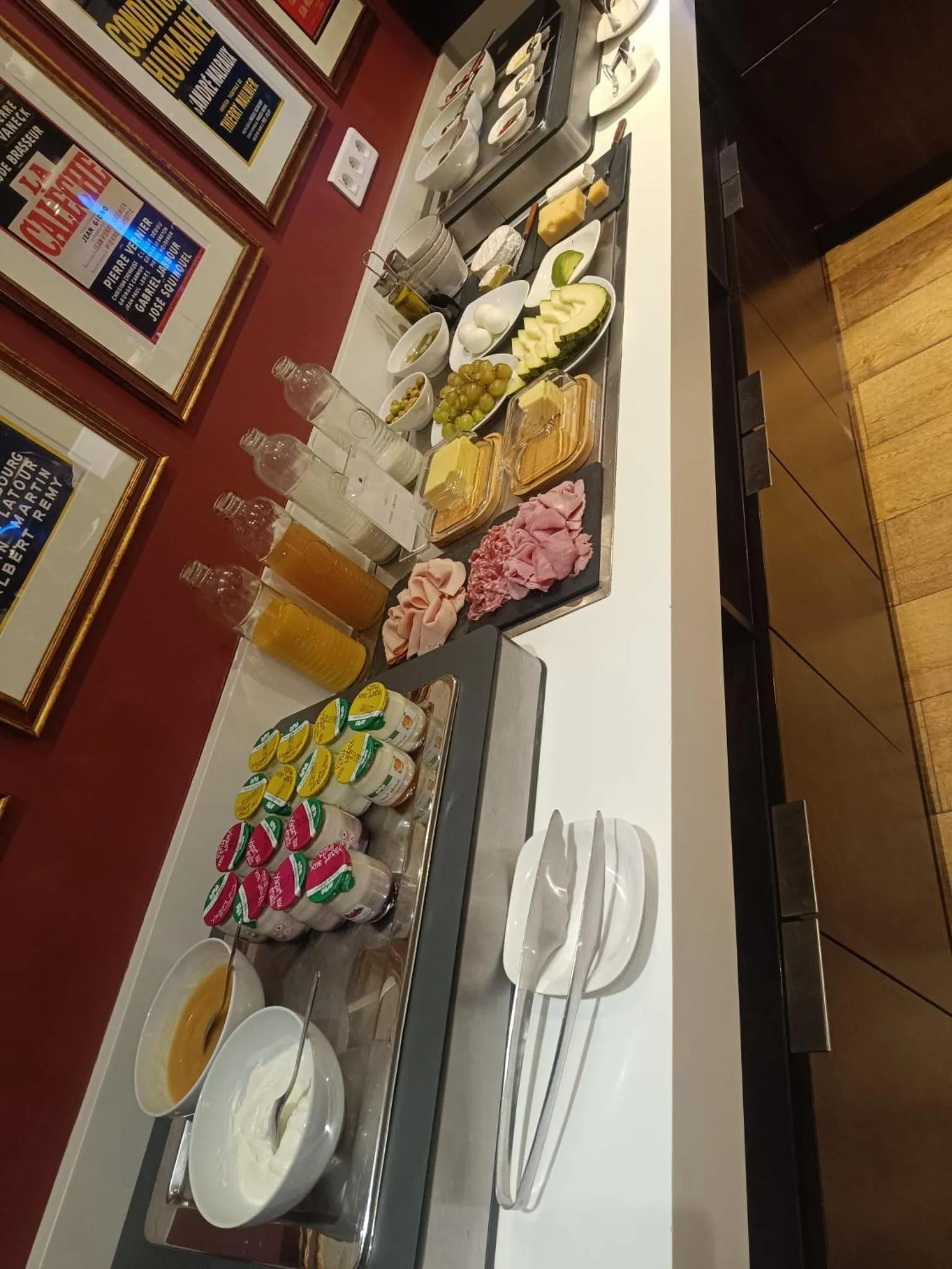 Breakfast in Hotel Les Théâtres