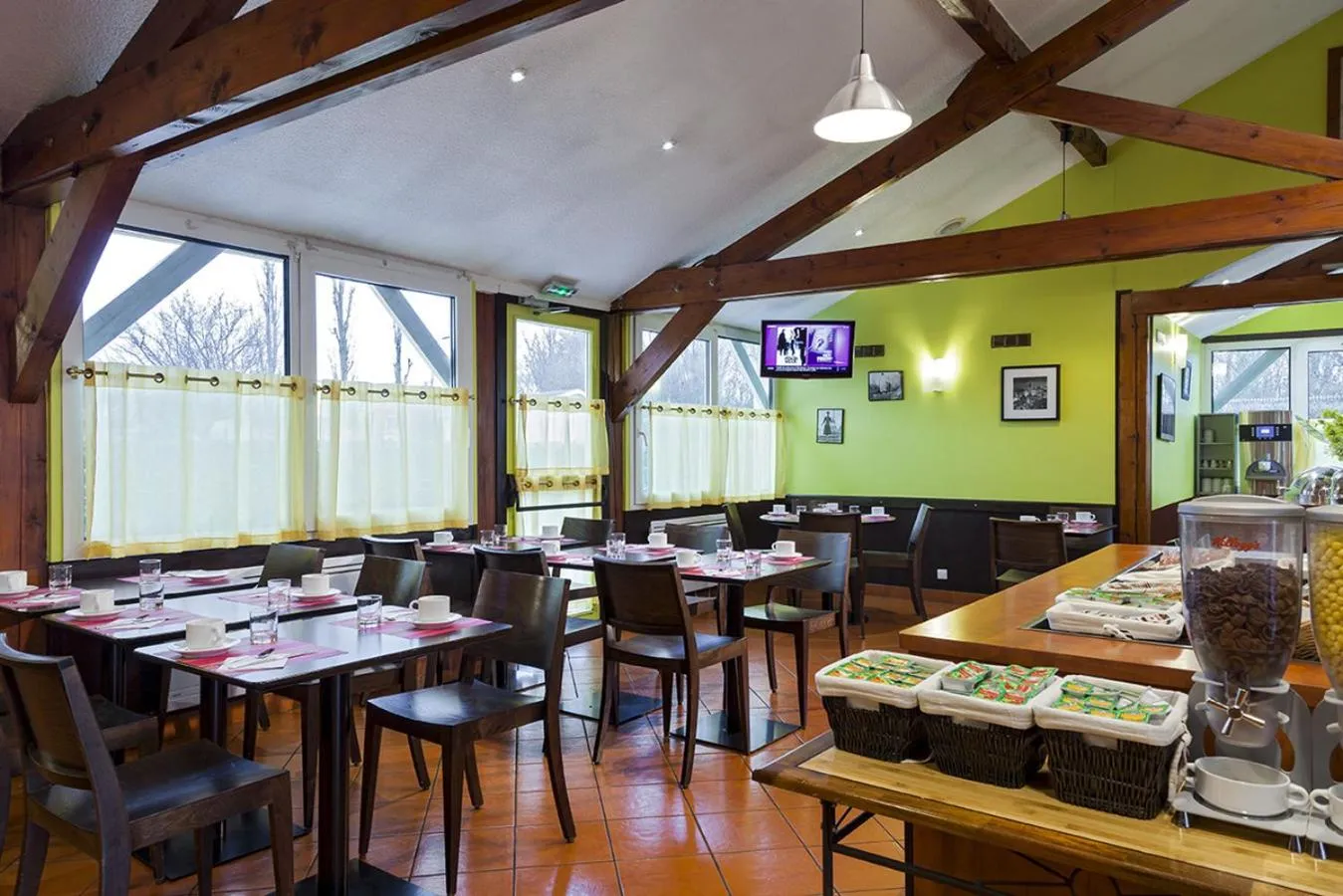 Sky Hotel Goussainville Charles de Gaulle