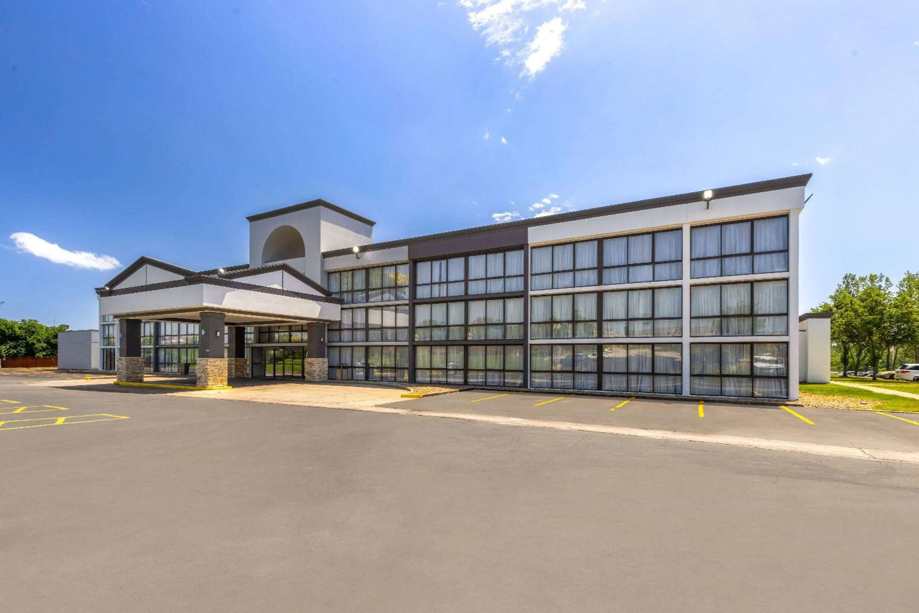 Property building in Wingate by Wyndham Kansas City