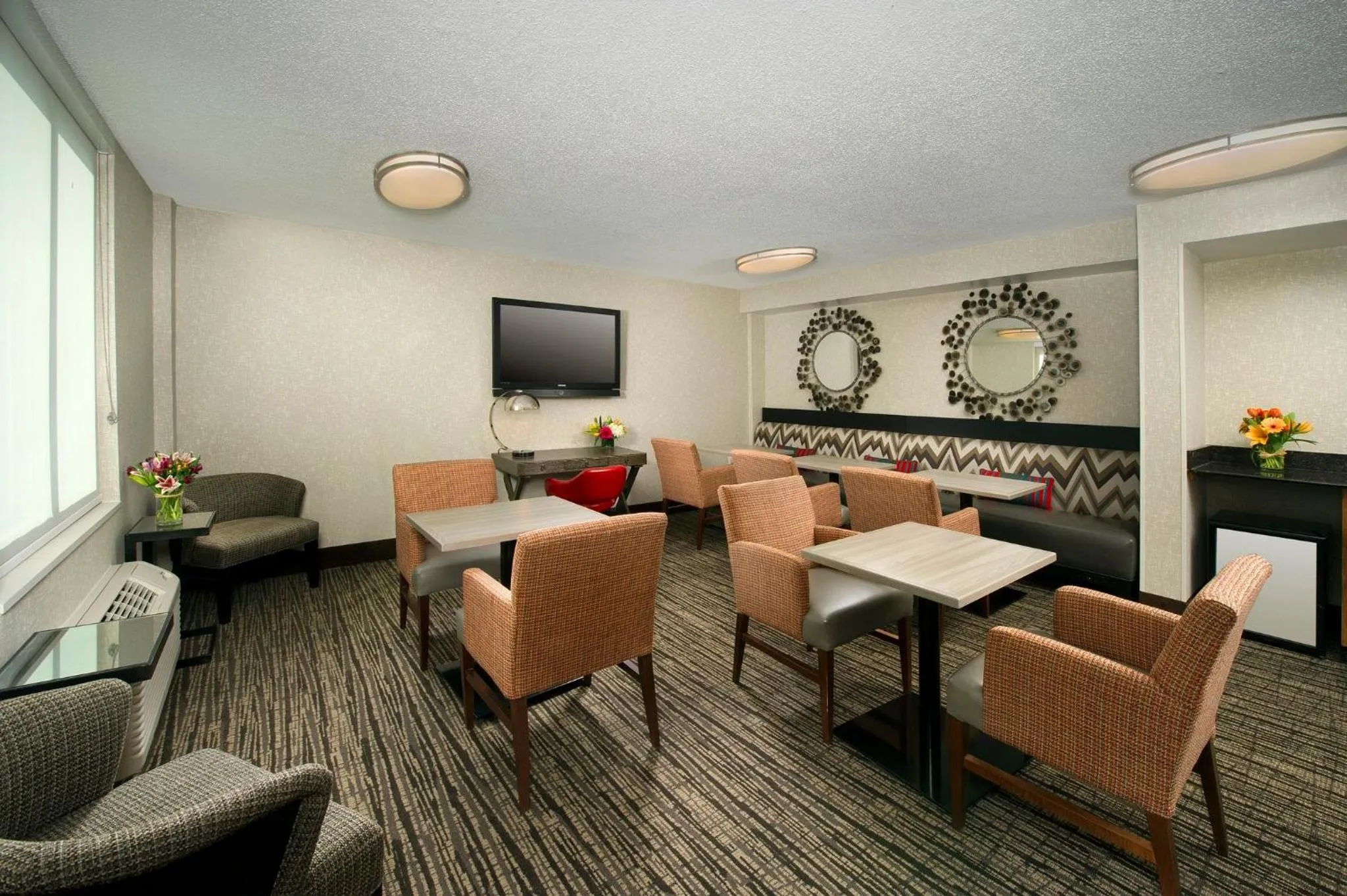 Meeting/conference room in Holiday Inn Express Baltimore at the Stadiums by IHG