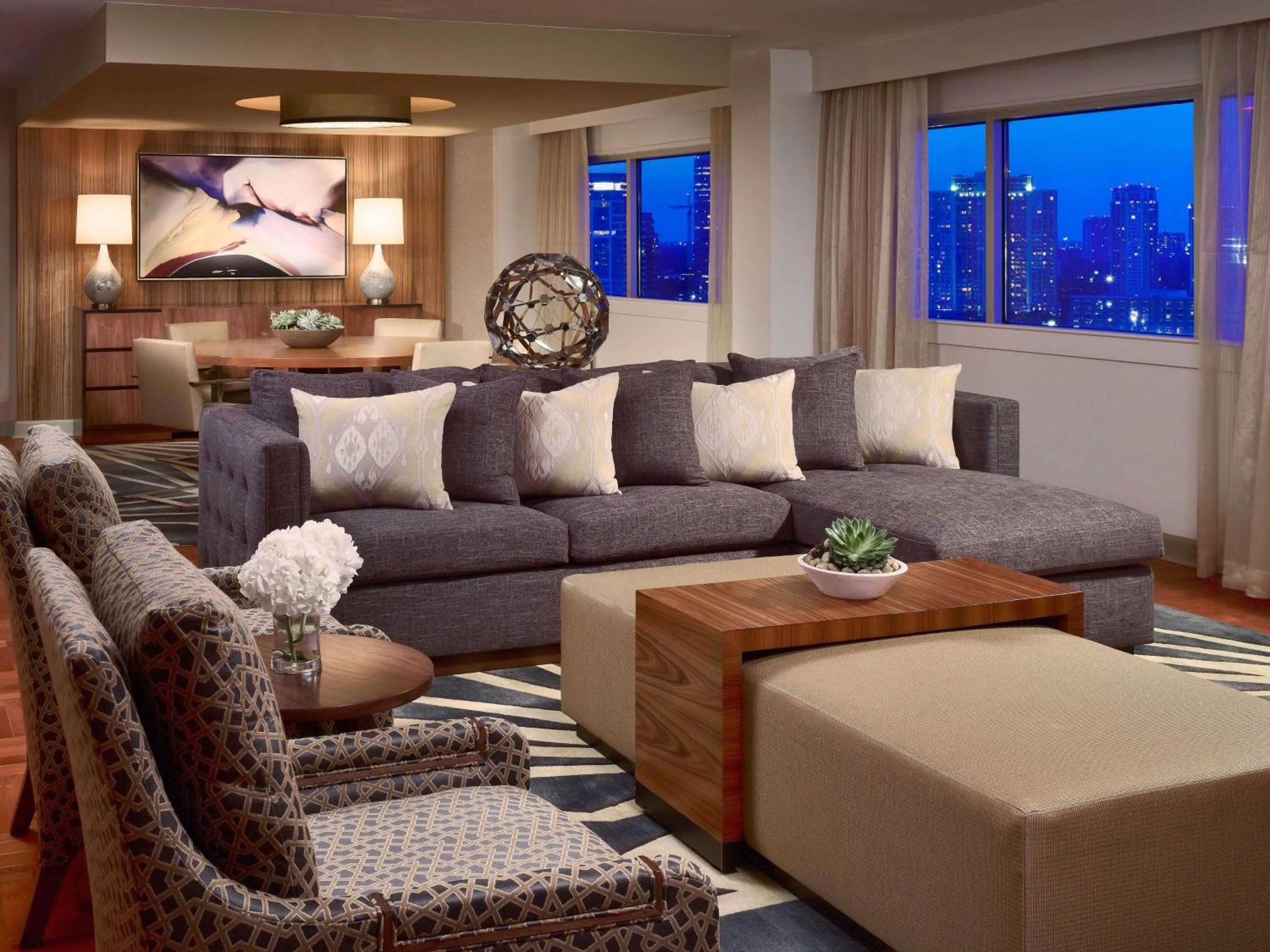 Living room in The Royal Sonesta Houston Galleria