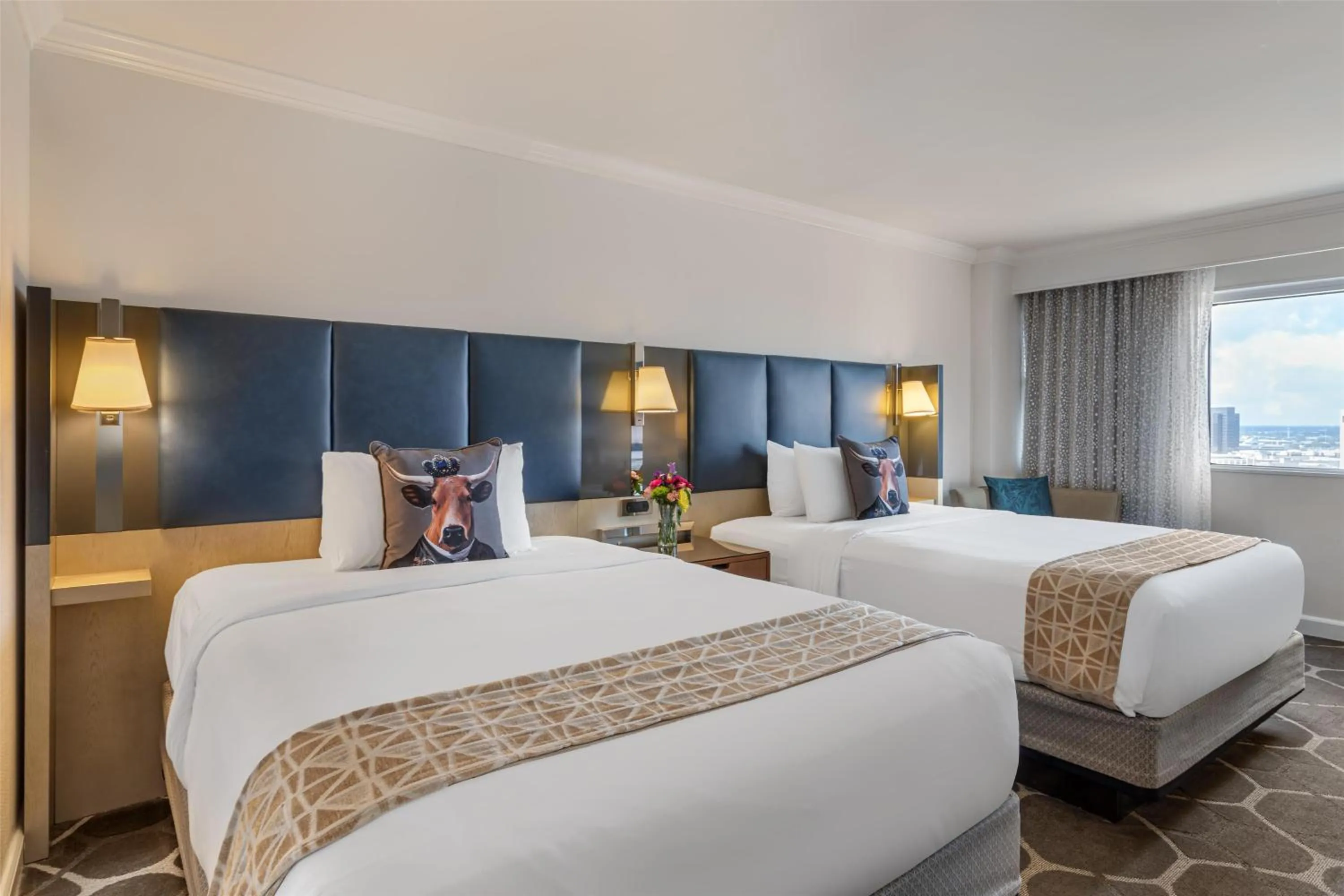 Bedroom, Bed in The Royal Sonesta Houston Galleria