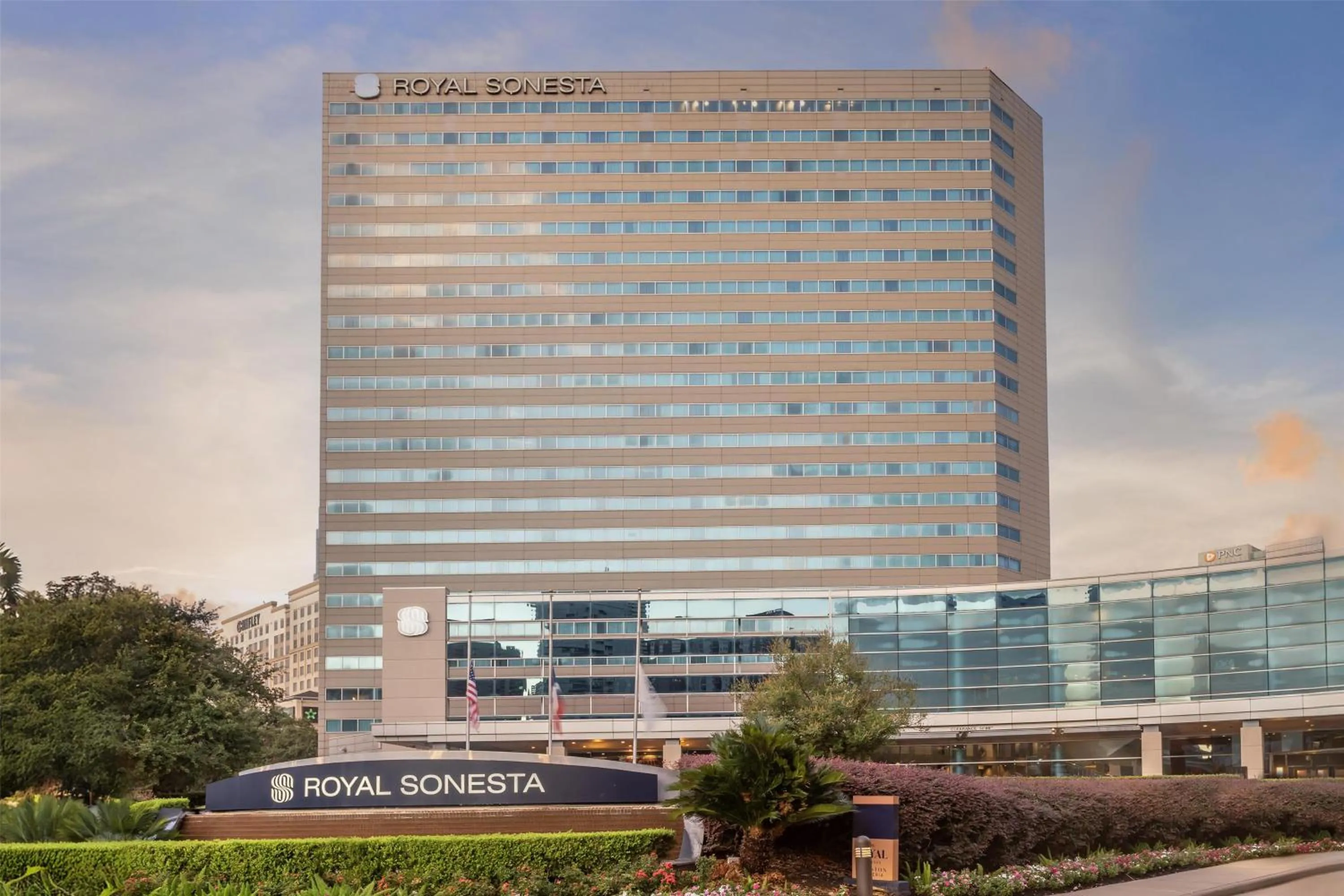 Property building in The Royal Sonesta Houston Galleria