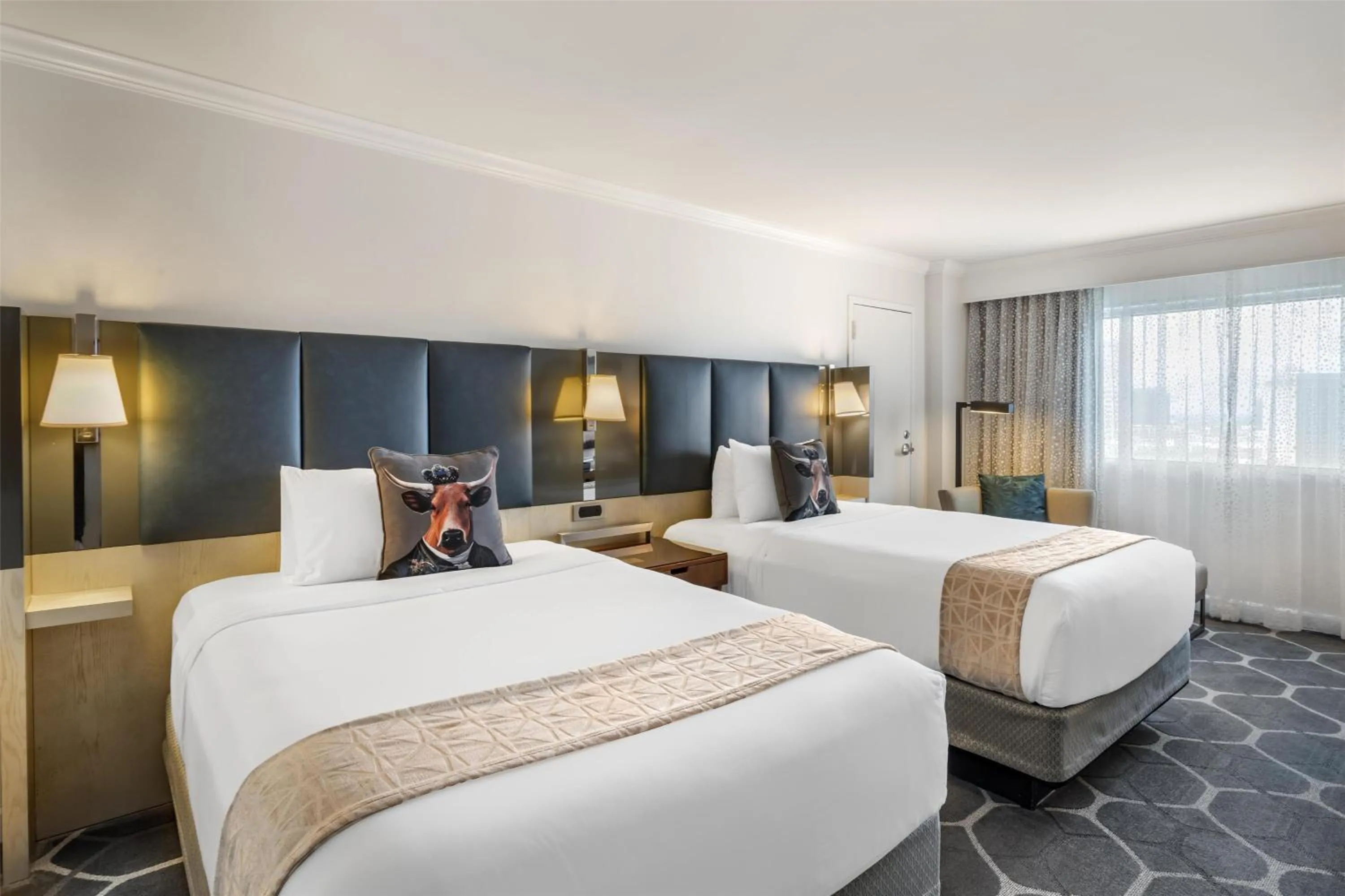 Bedroom, Bed in The Royal Sonesta Houston Galleria