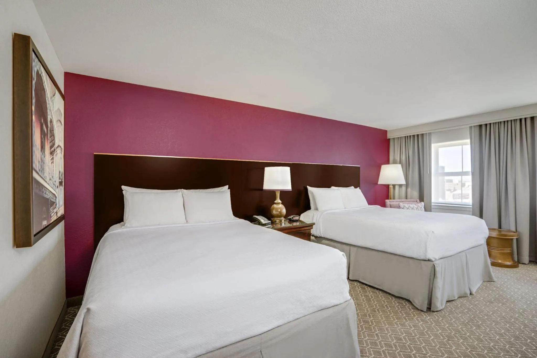 Photo of the whole room, Bed in Crowne Plaza New Orleans French Qtr - Astor by IHG