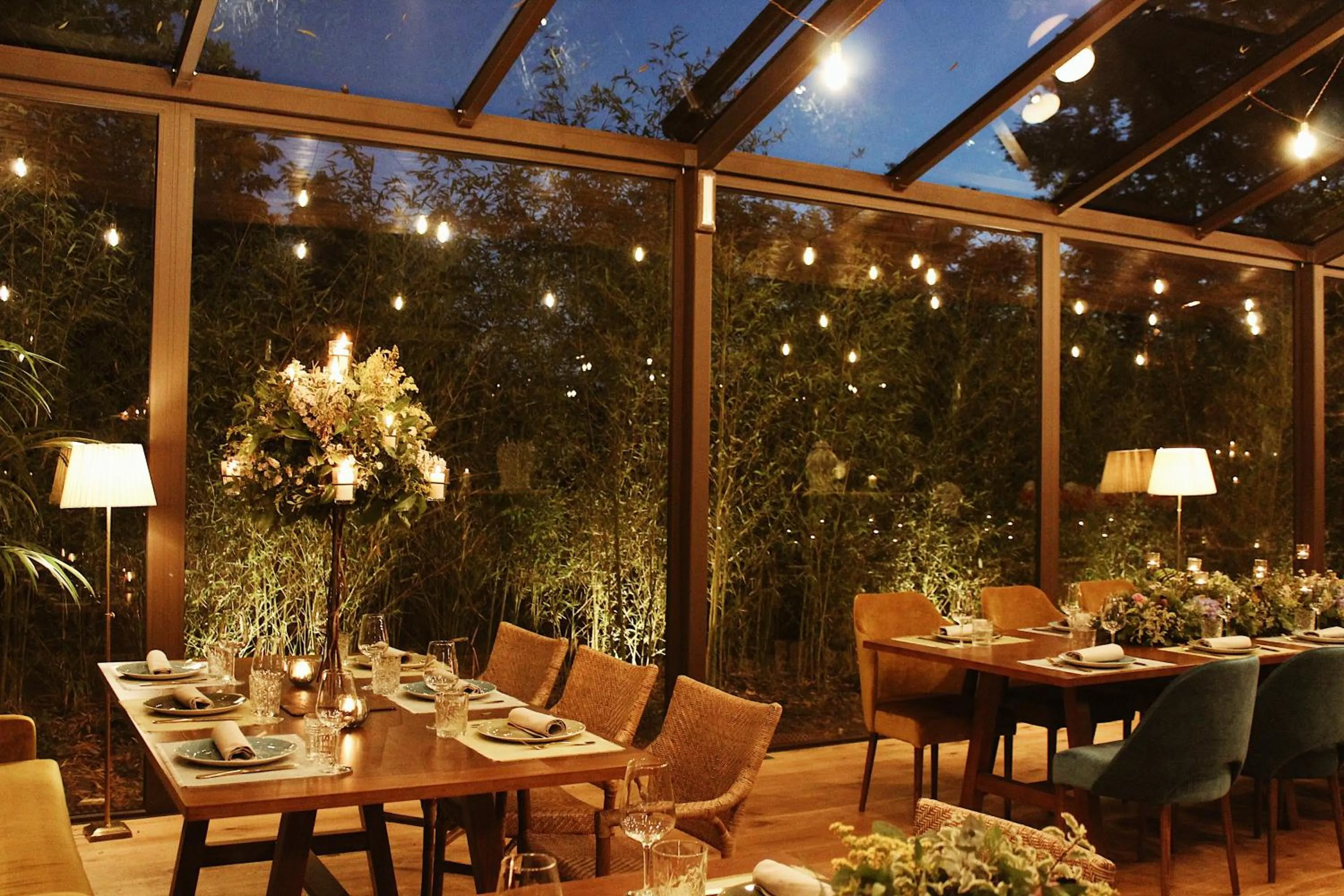 Restaurant/places to eat in Eco Hotel Nos