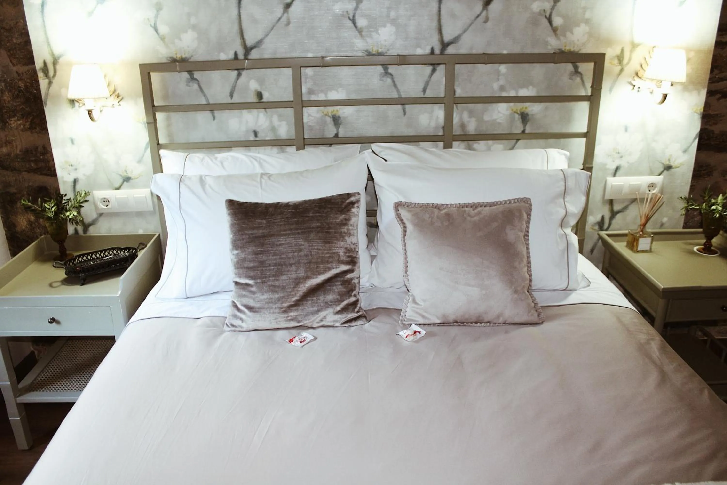 Bedroom in Eco Hotel Nos