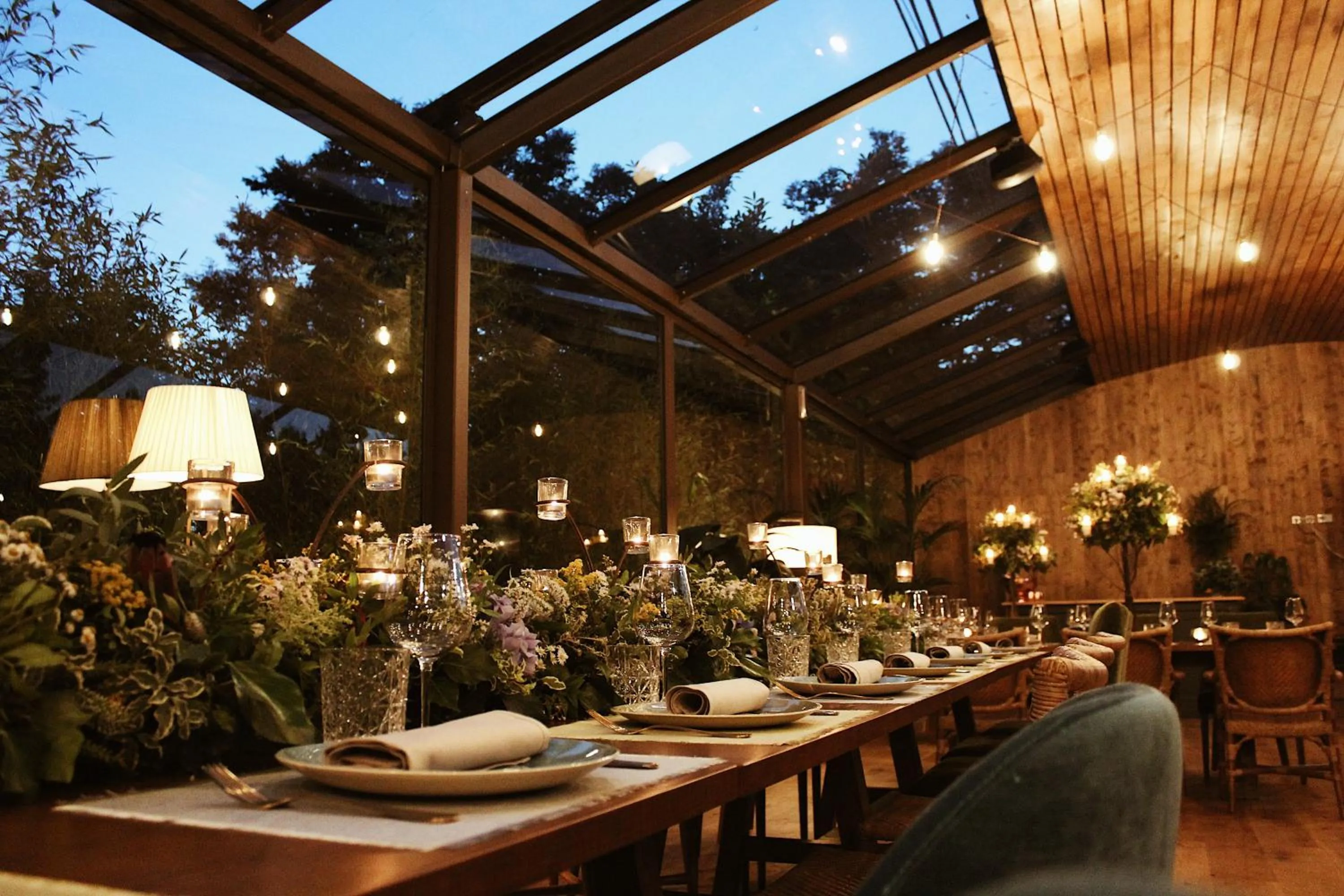 Restaurant/places to eat in Eco Hotel Nos