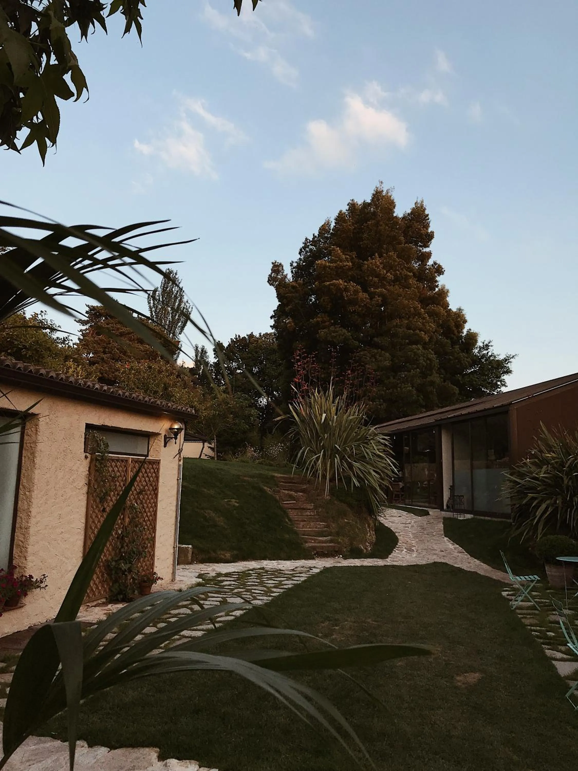 Garden in Eco Hotel Nos