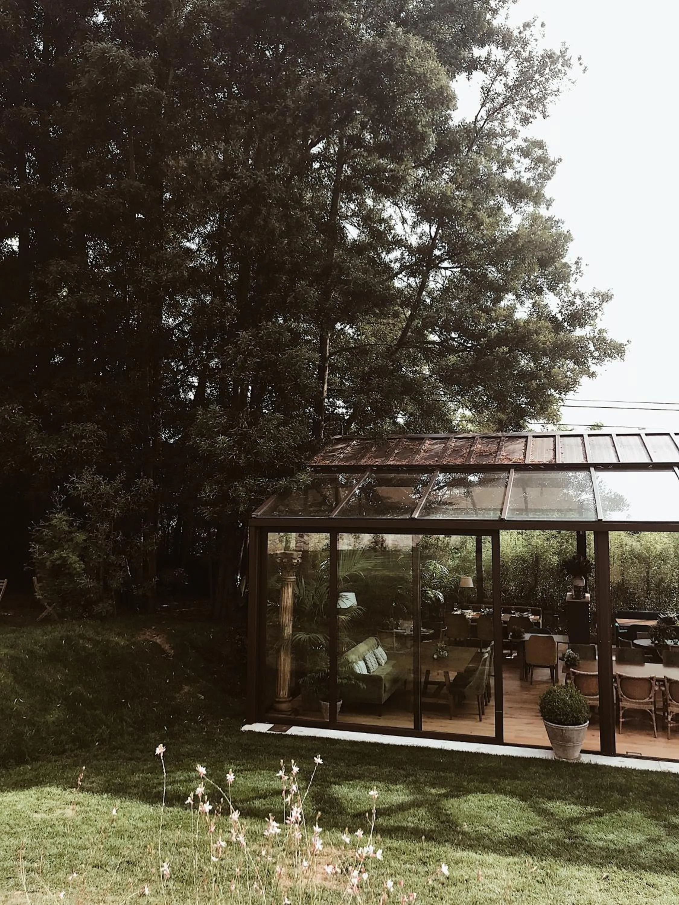 Restaurant/places to eat in Eco Hotel Nos