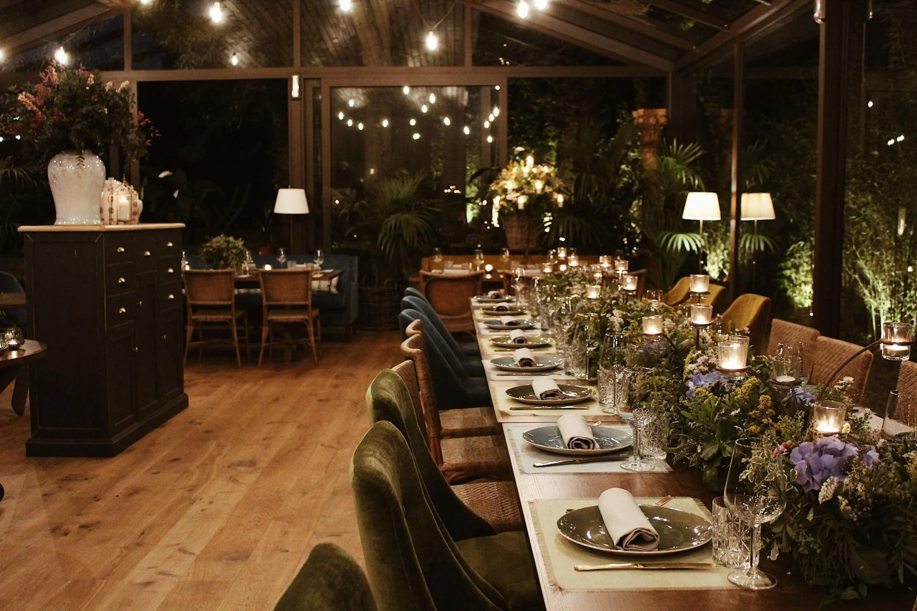 Restaurant/places to eat in Eco Hotel Nos