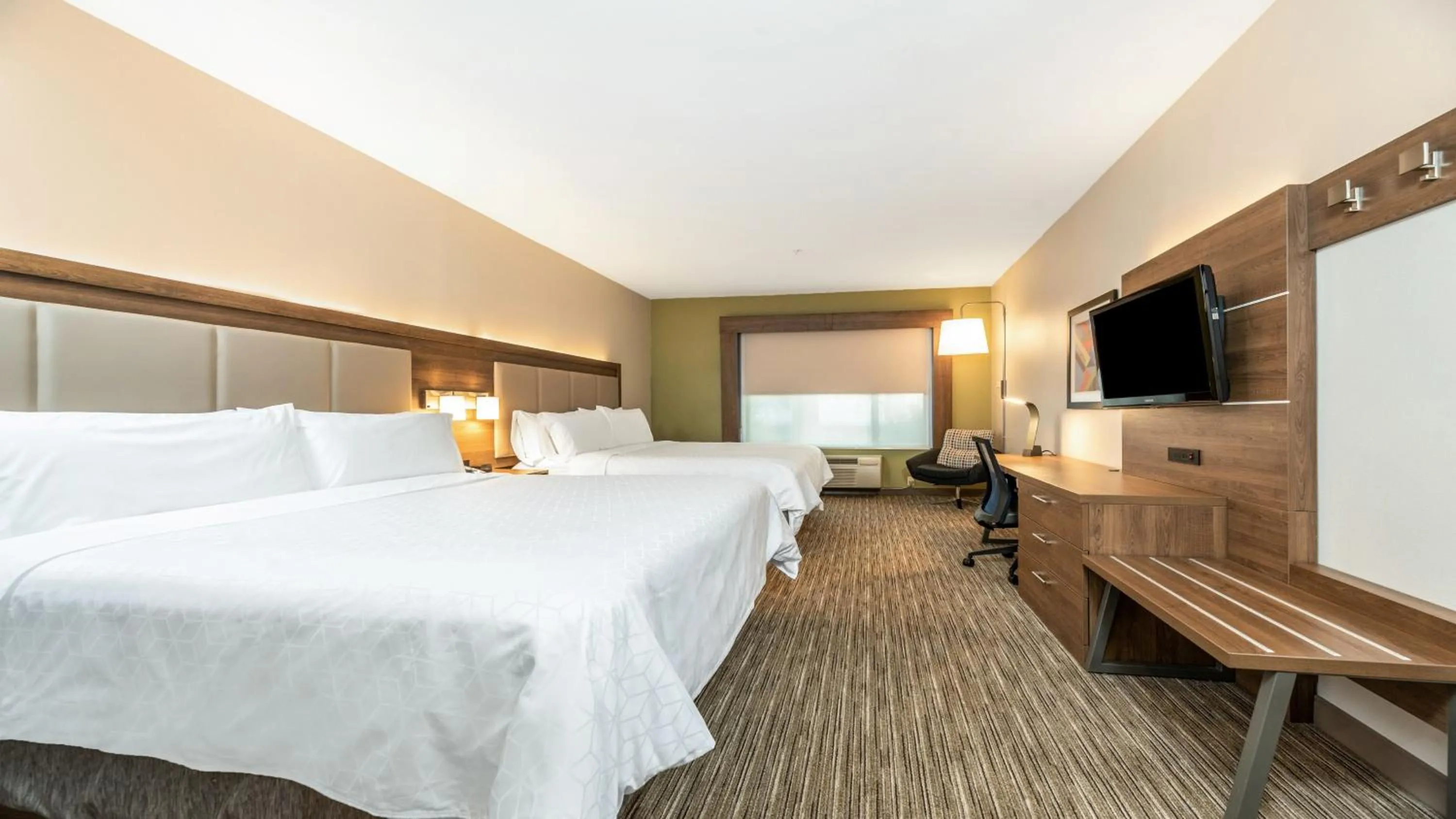 Photo of the whole room, Bed in Holiday Inn Express Fremont - Milpitas Central by IHG