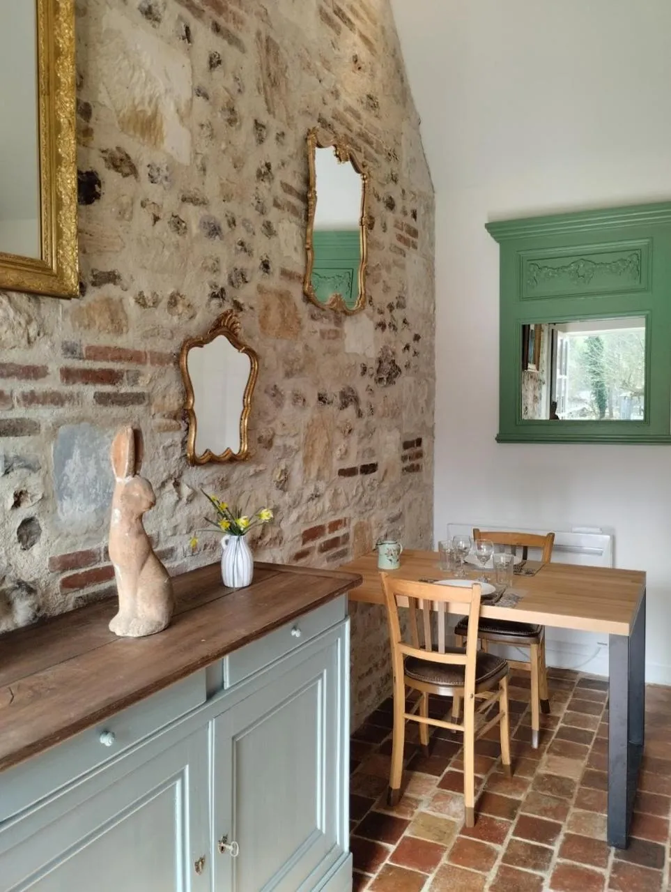 Dining area in Le Pré Doré