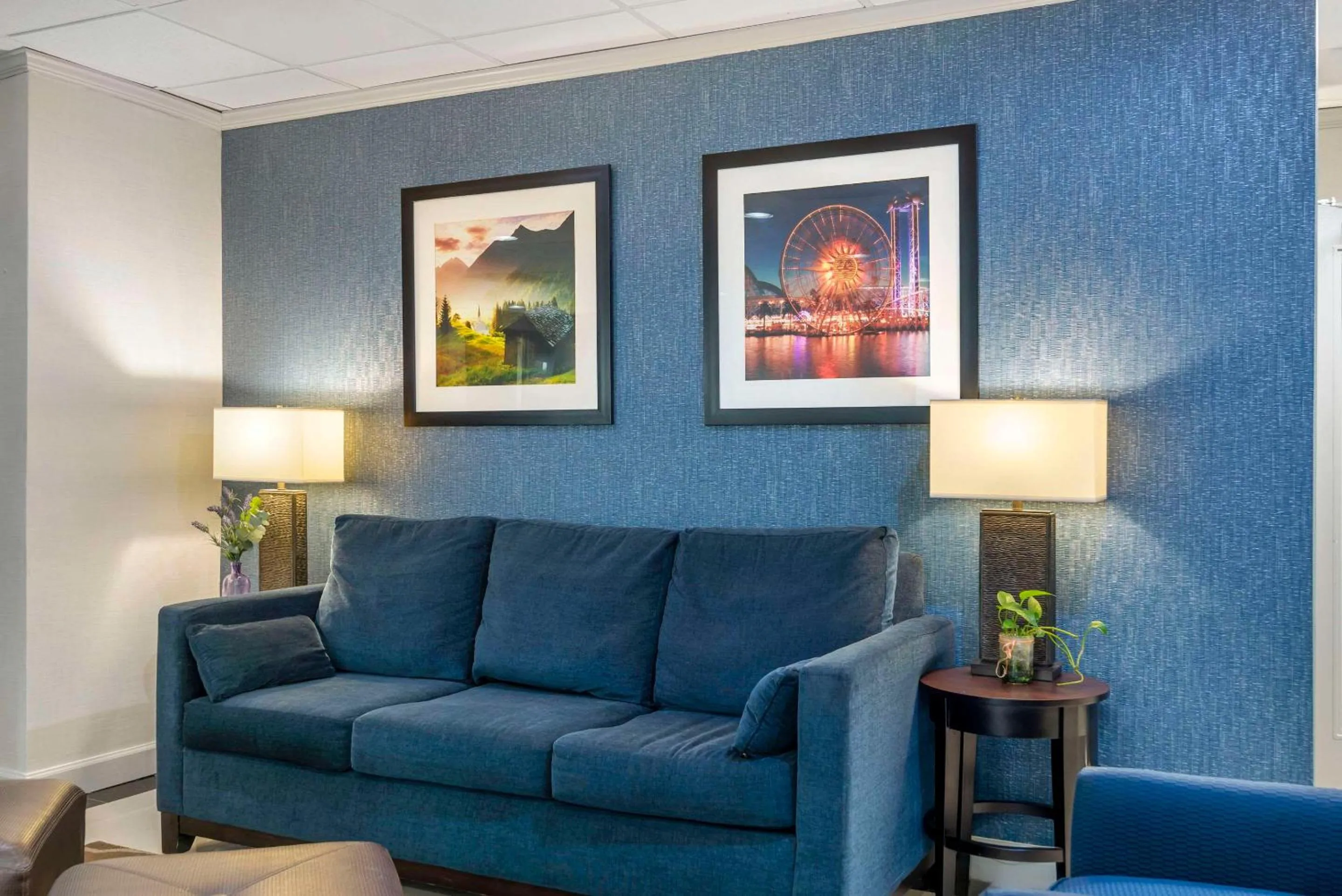 Lobby or reception in Comfort Inn Alpharetta-Atlanta North