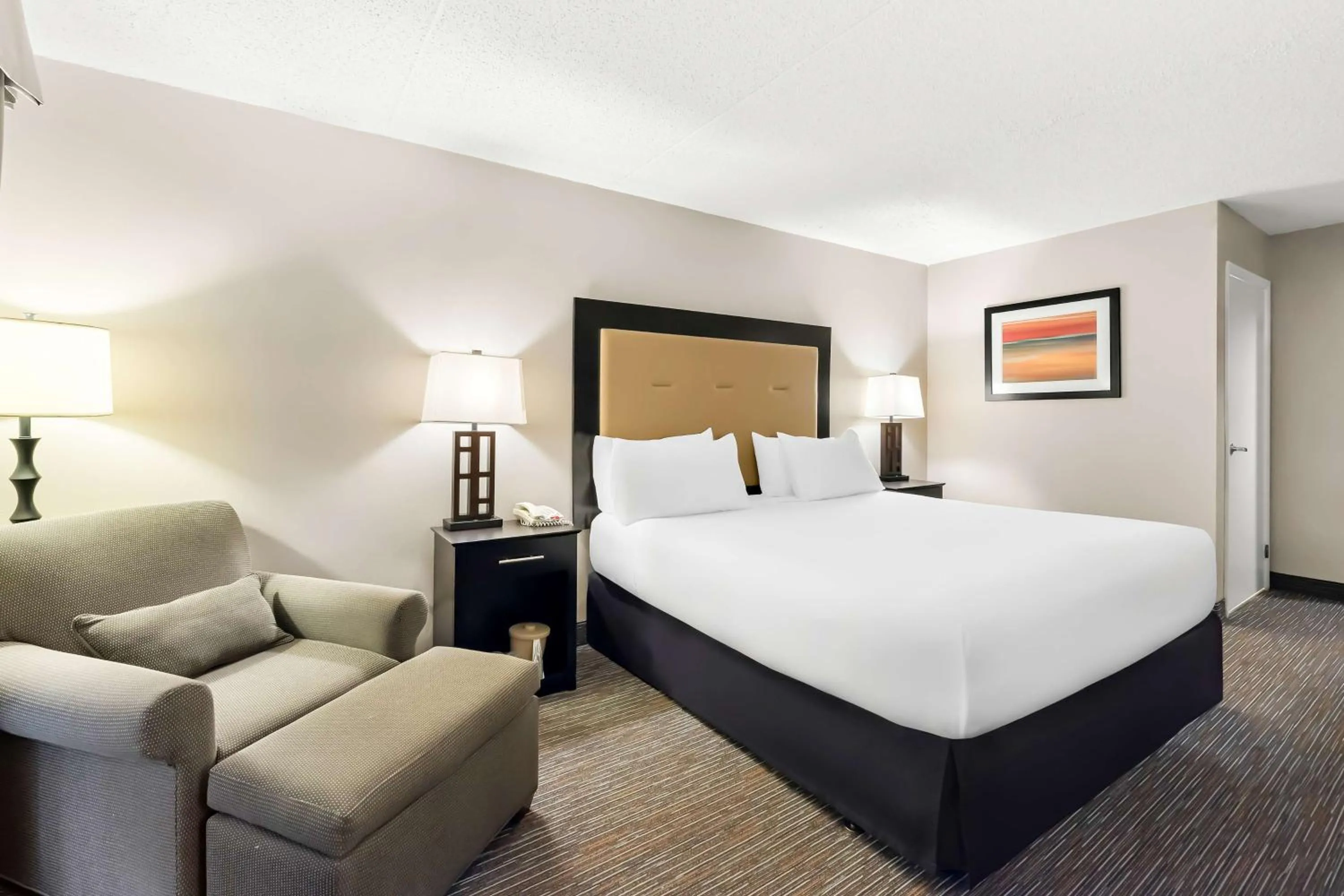 Bedroom, Bed in Sonesta Essential Atlantic City West