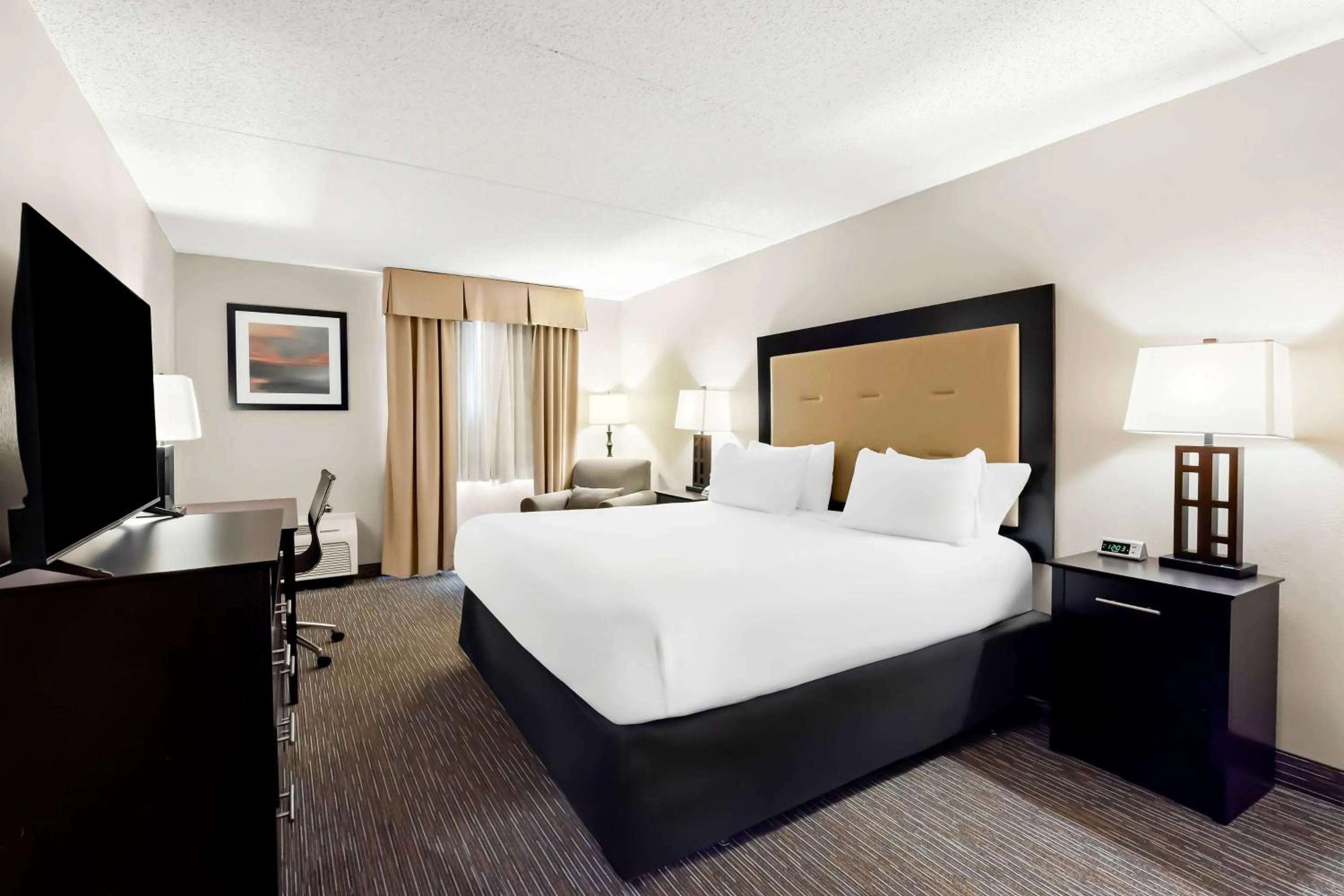 Bedroom, Bed in Sonesta Essential Atlantic City West