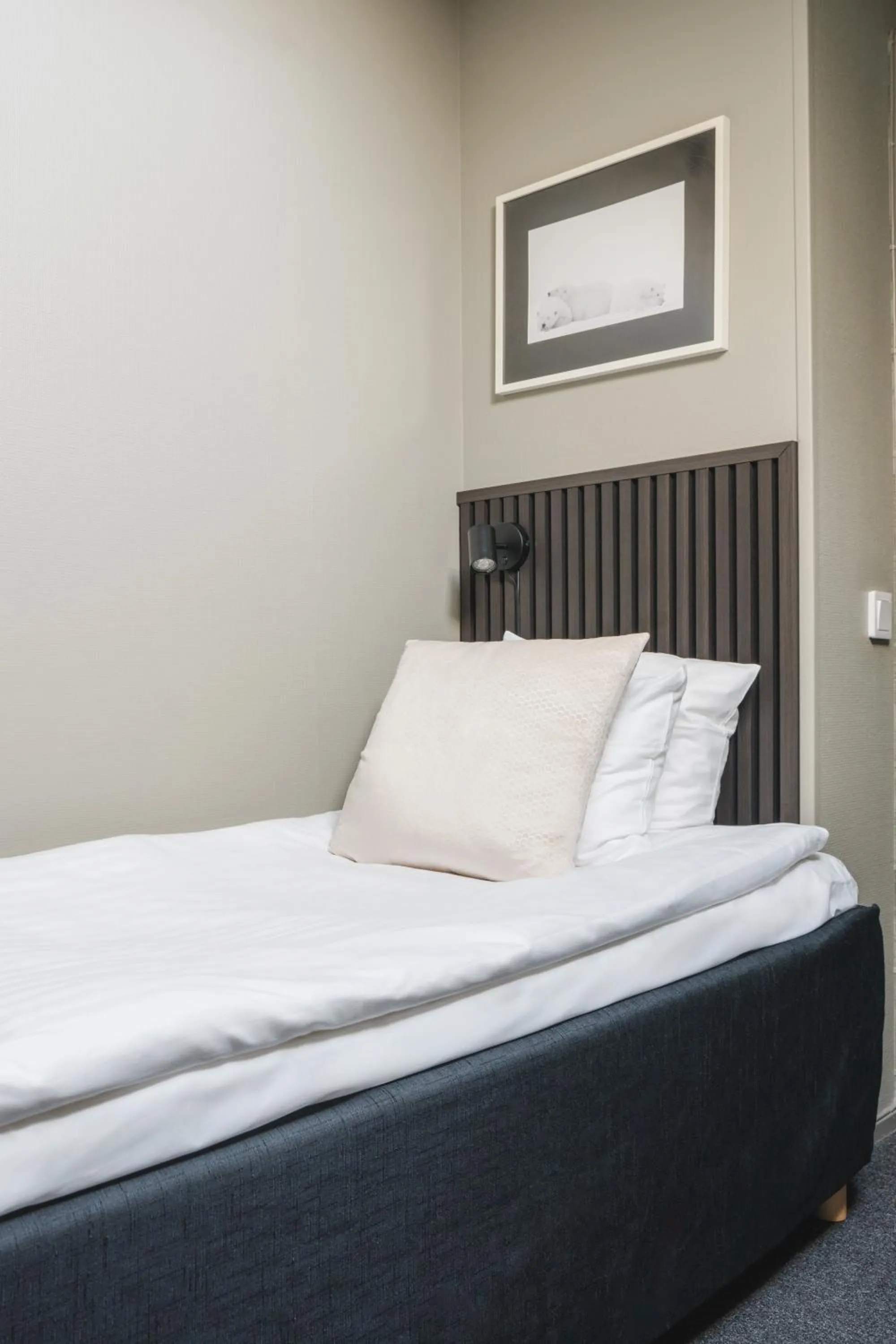 Bed in Sure Hotel by Best Western Stanga