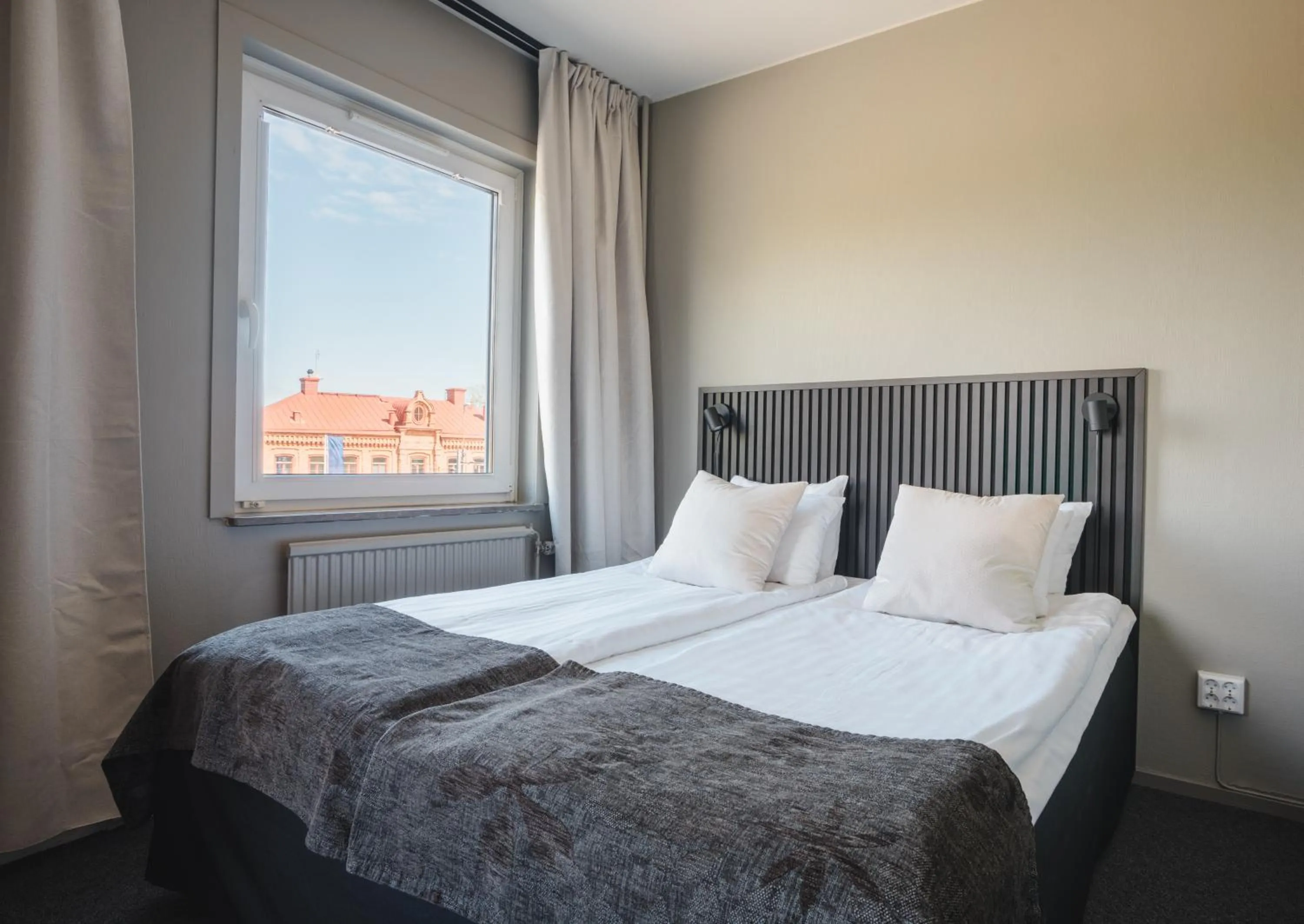 Bed in Sure Hotel by Best Western Stanga