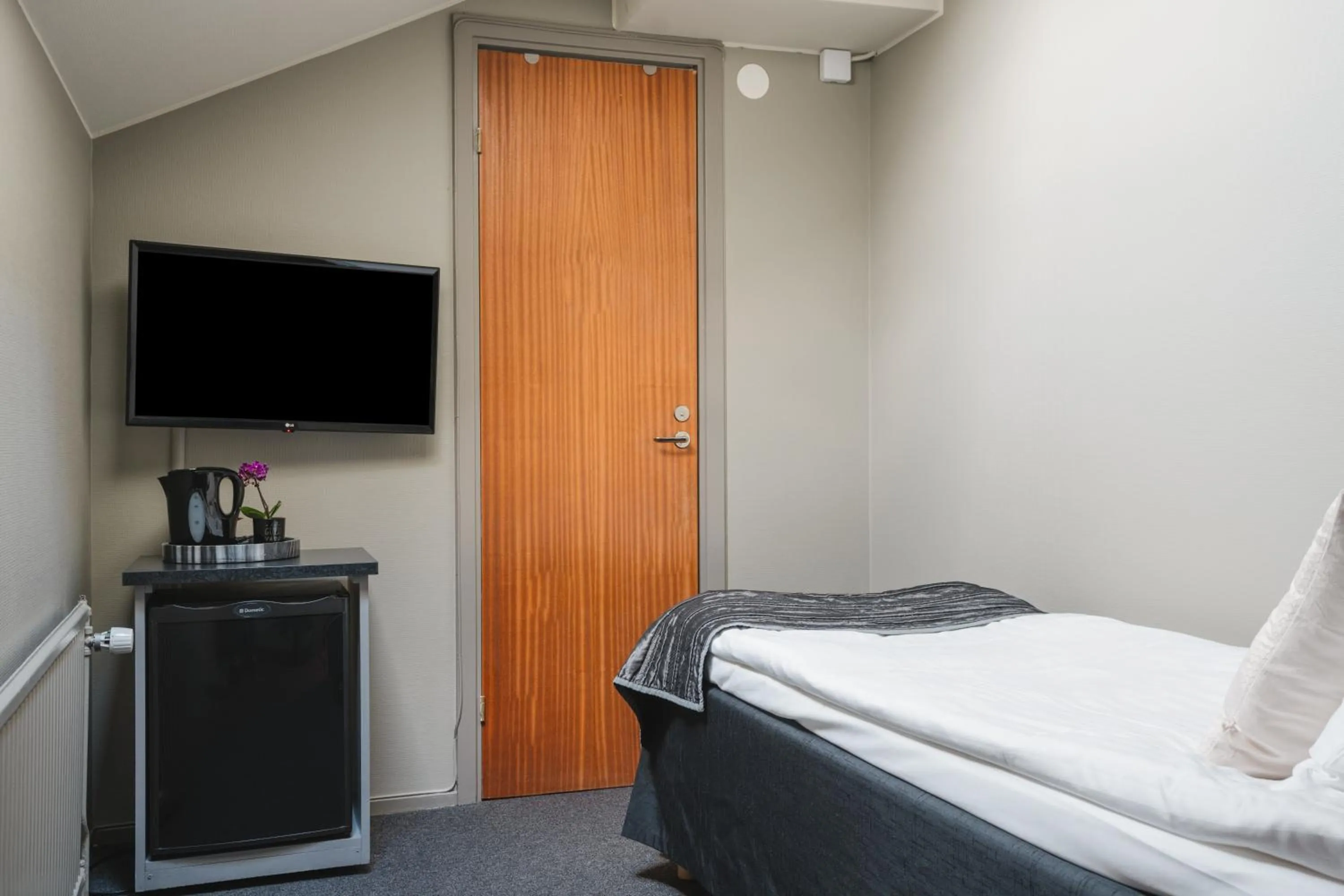 Bed in Sure Hotel by Best Western Stanga