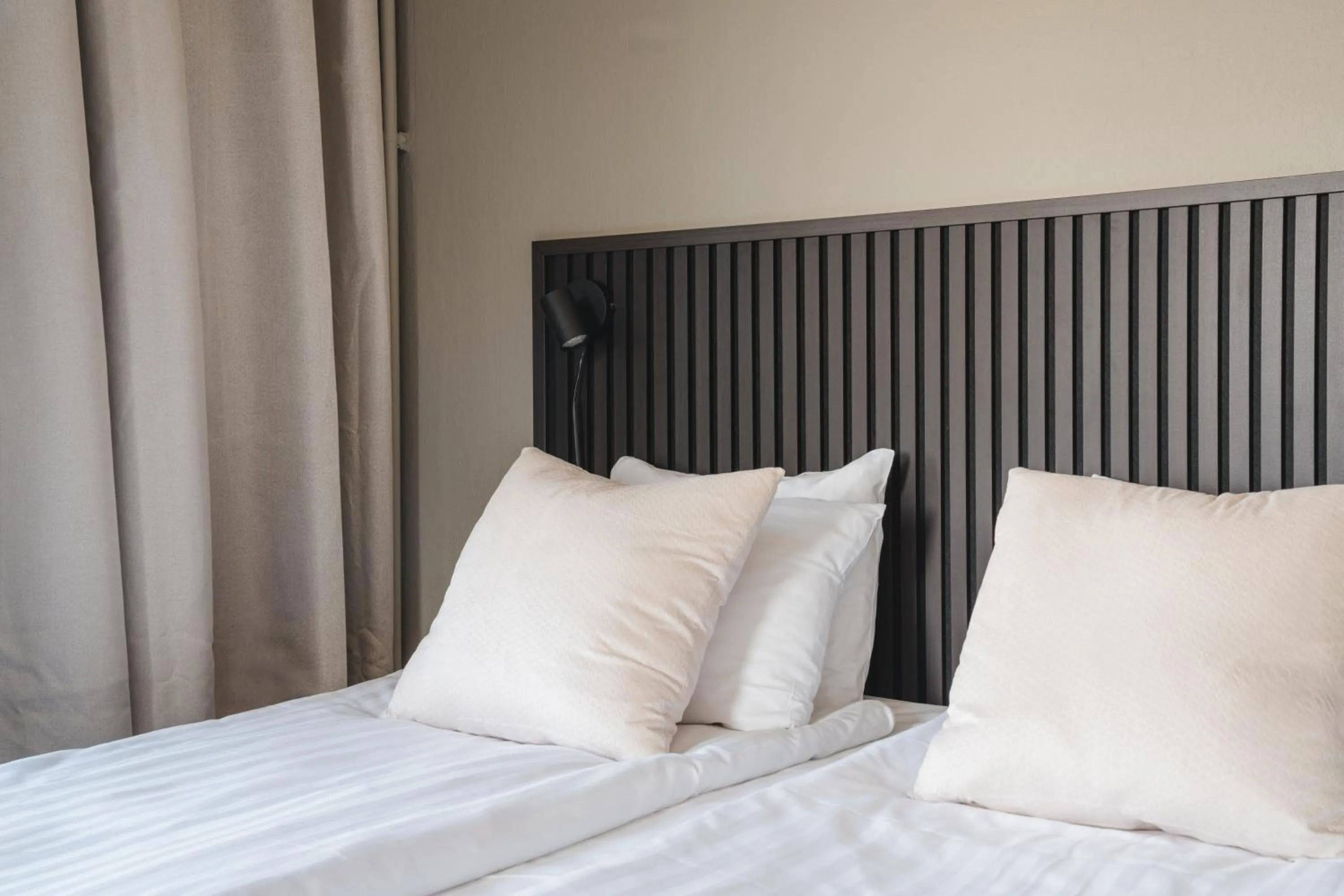 Bed in Sure Hotel by Best Western Stanga