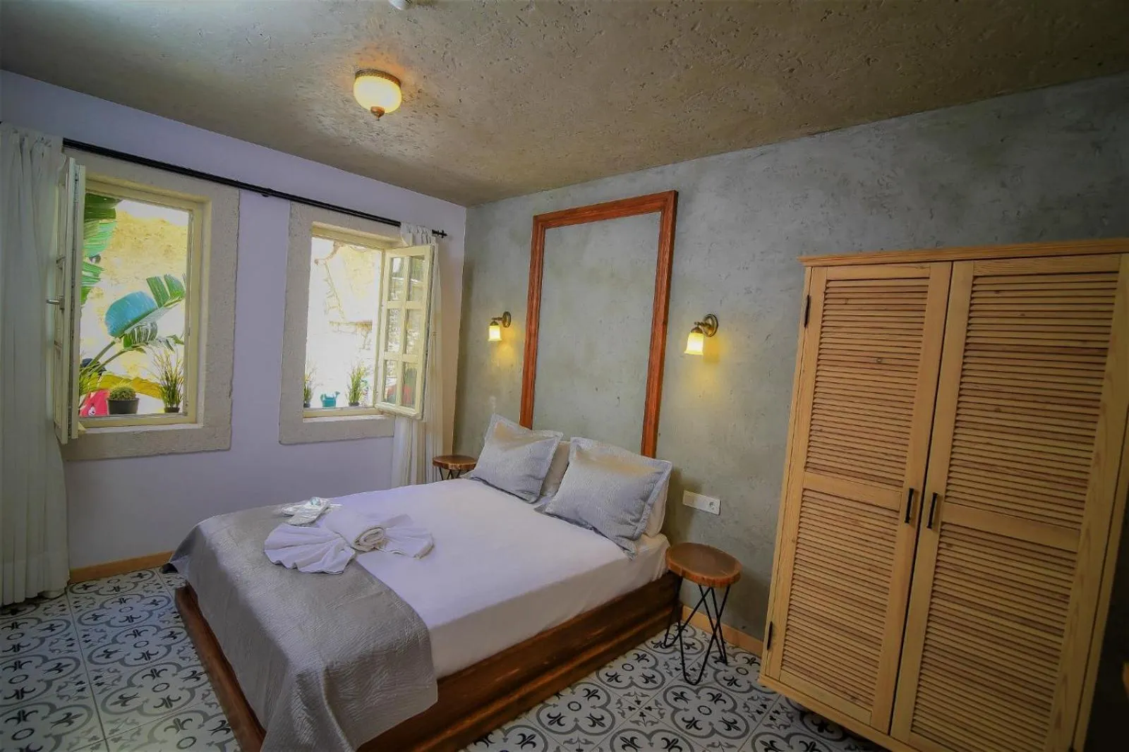 Photo of the whole room, Bed in Micel Otel Alacati