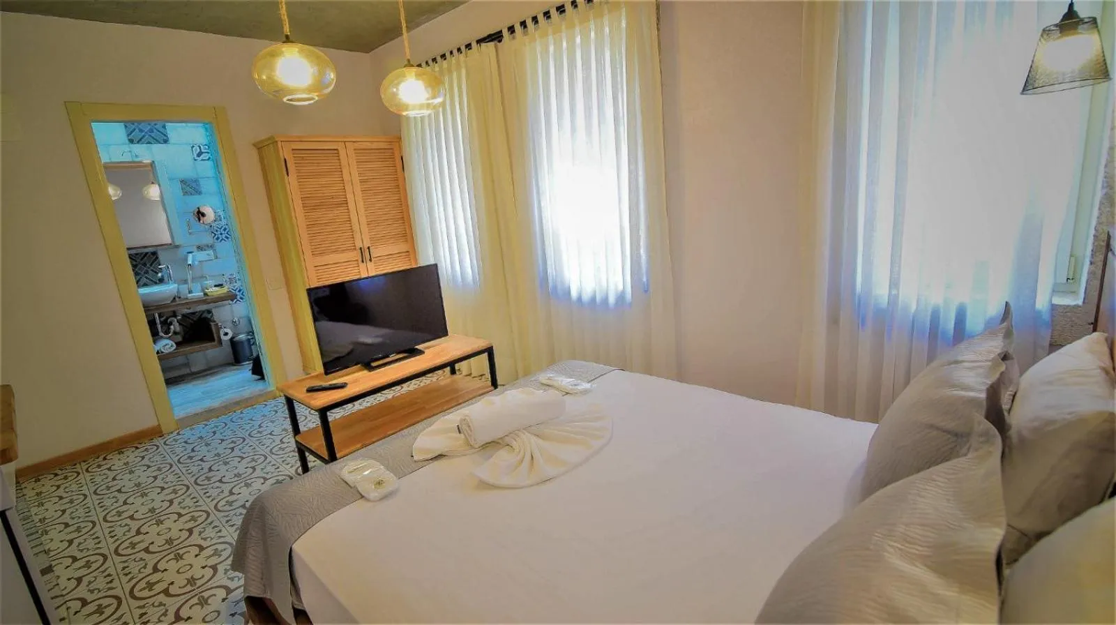 Photo of the whole room, Bed in Micel Otel Alacati