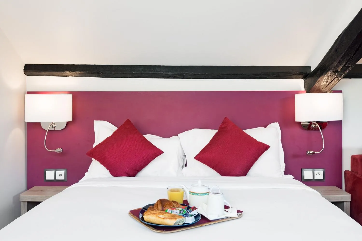 Bedroom, Bed in Courcelles Médéric