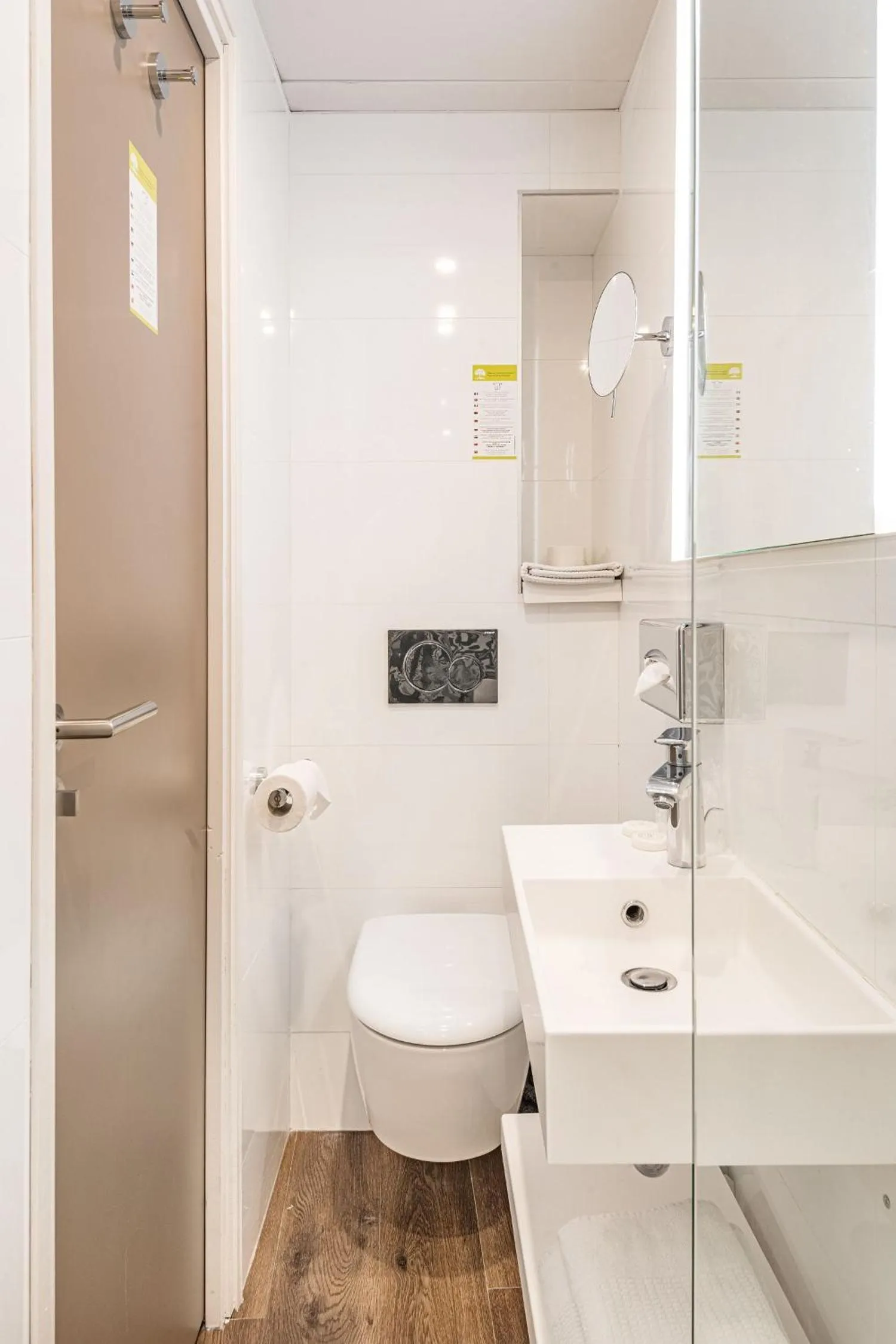 Shower in Courcelles Médéric