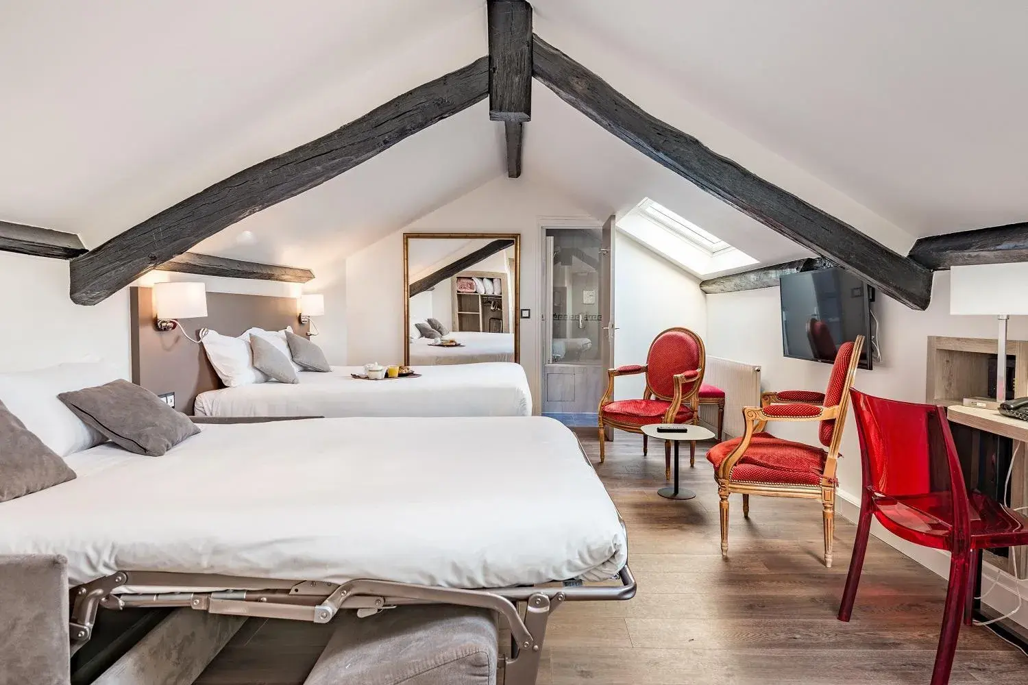 Suite (4 Adults) in Courcelles Médéric Suite (4 Adults) in Courcelles Médéric