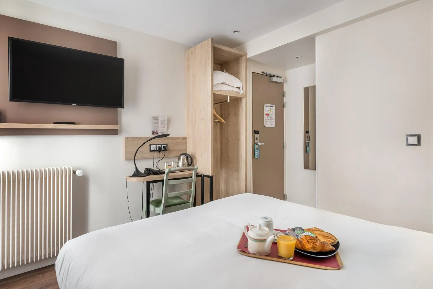 Bed in Courcelles Médéric