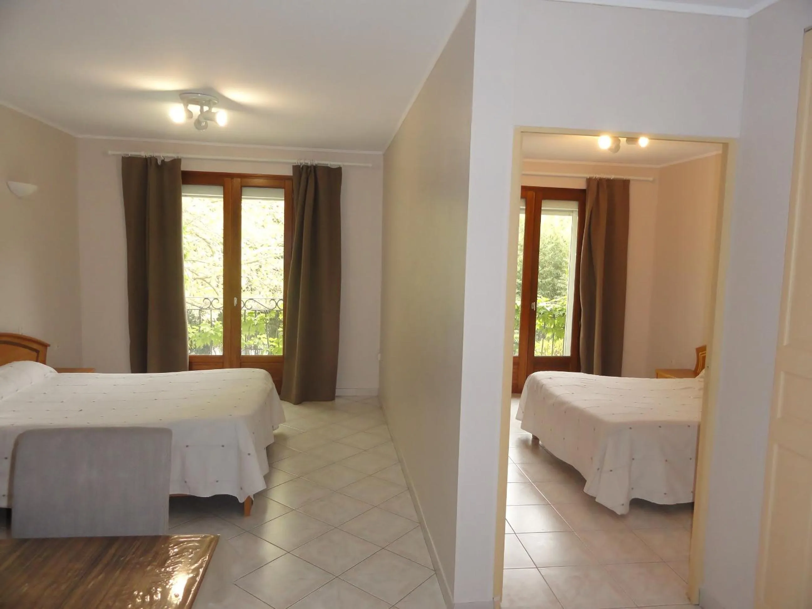 Photo of the whole room in Hotel de l'île