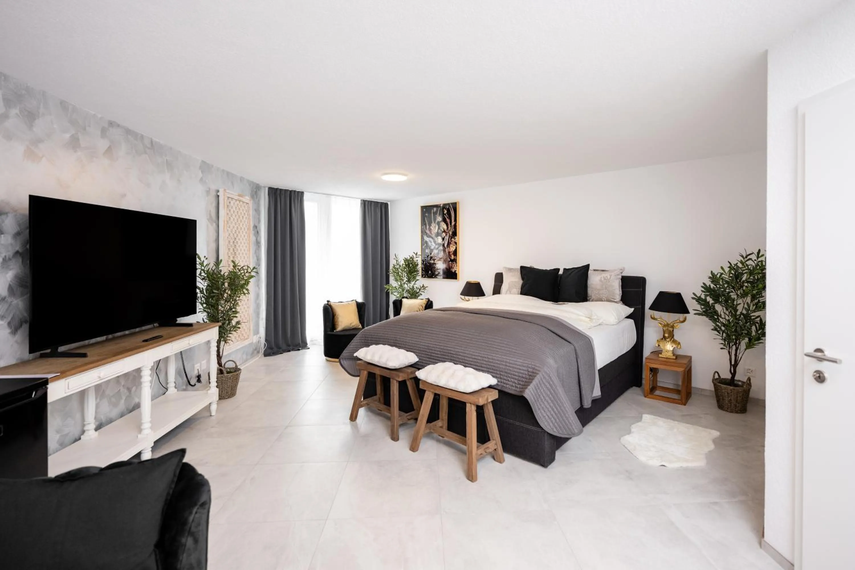 Bed in Hotel Egerkingen, idealer Zwischenstopp